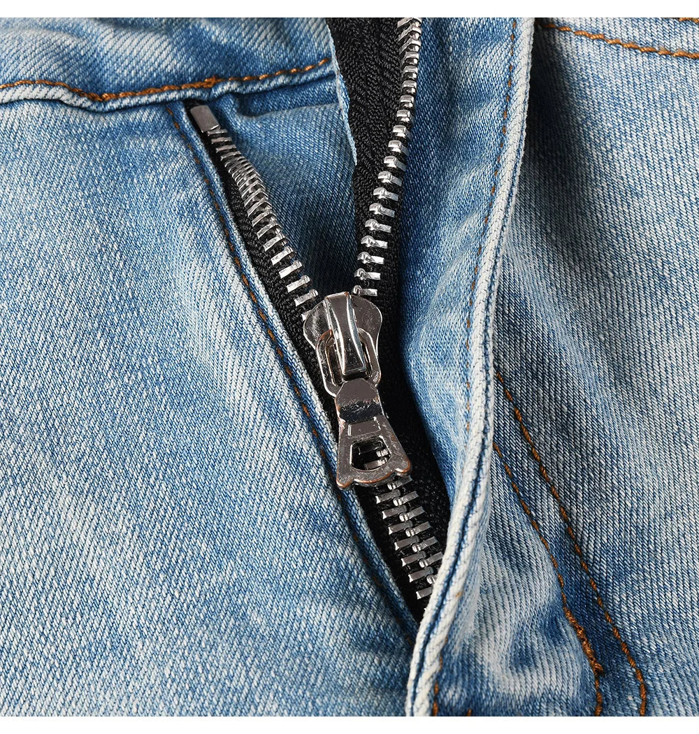 Men's Snake Embroidery Skinny Jeans Streetwear Red Leather Patch Pants Holes Ripped Distressed Denim Tapered Trousers