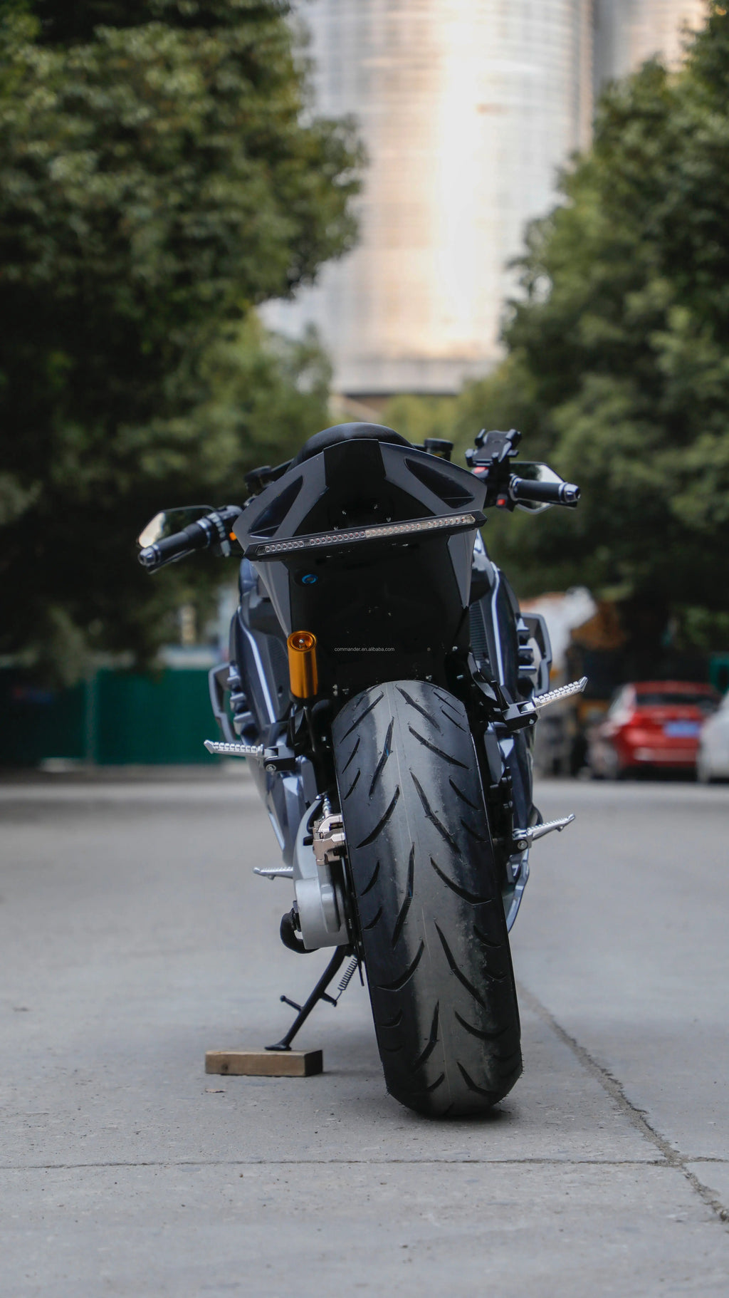 Full Size Sport Powerful 8000W  Electric  Motorcycle  Diavel 150km/h