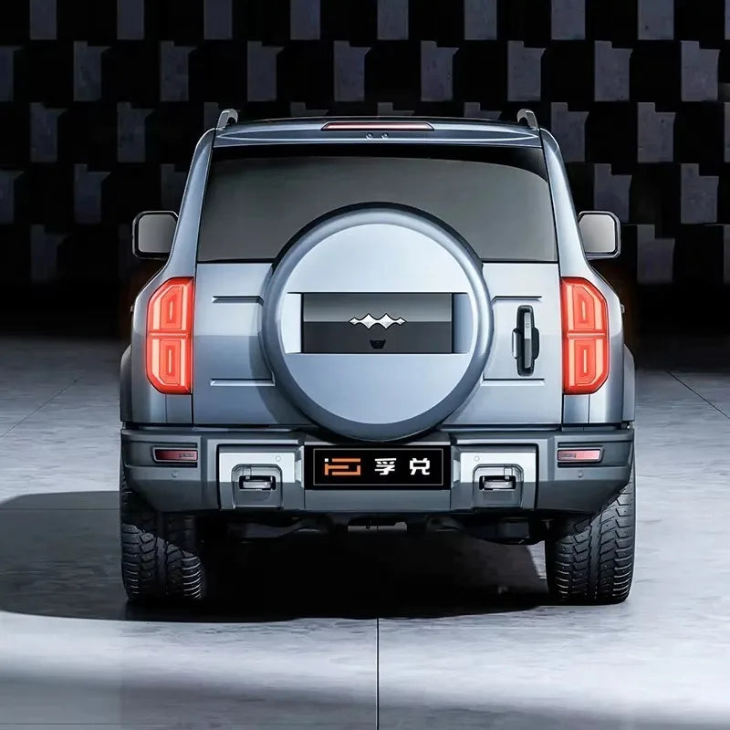 2025 5 Plug-In Hybrid Electric Car New Energy Vehicle with High Price Big New and Used Leopard 5 Equation