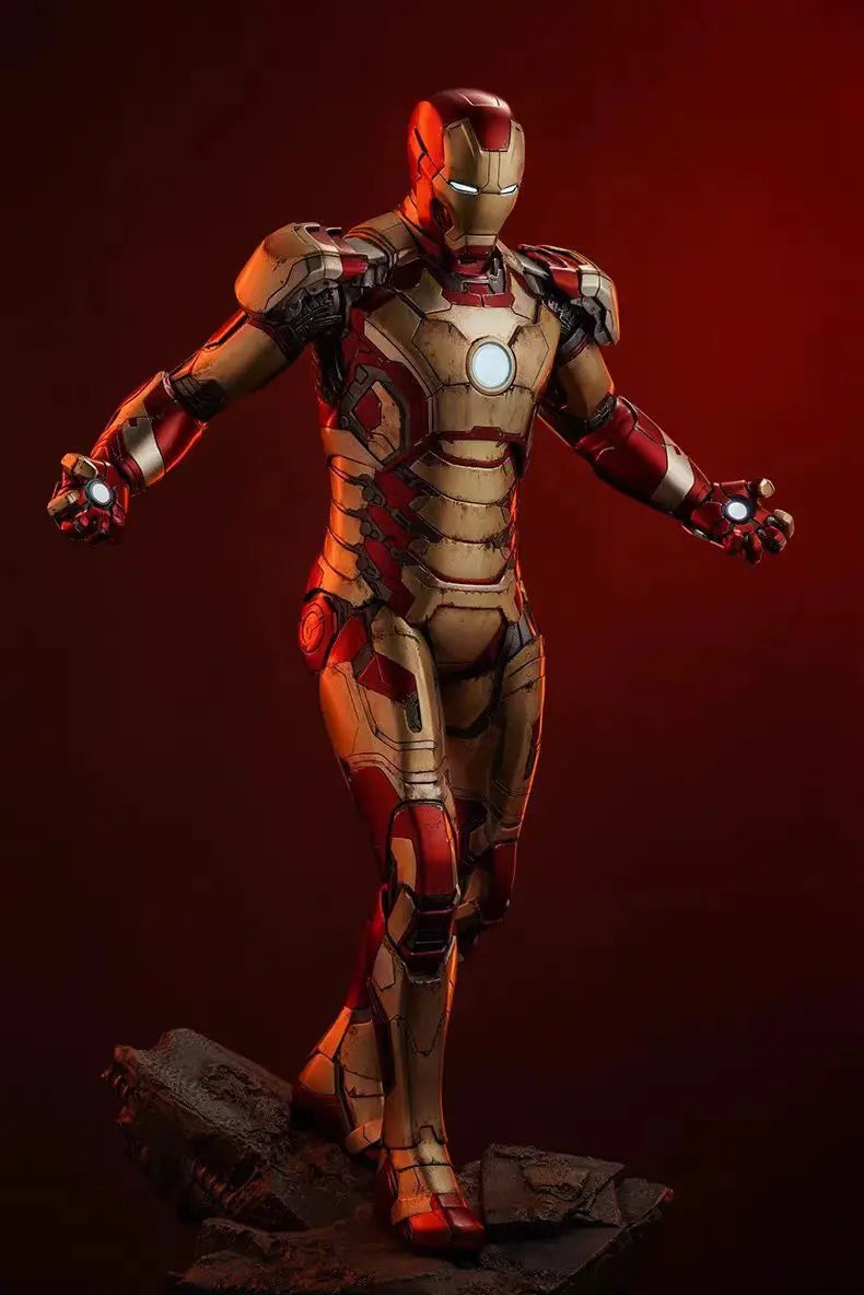 New Product In Stock 1/4 Brand New  Iron Man Mk42 Statue In Red And Gold Color Scheme Super Cool With Luminous Effect