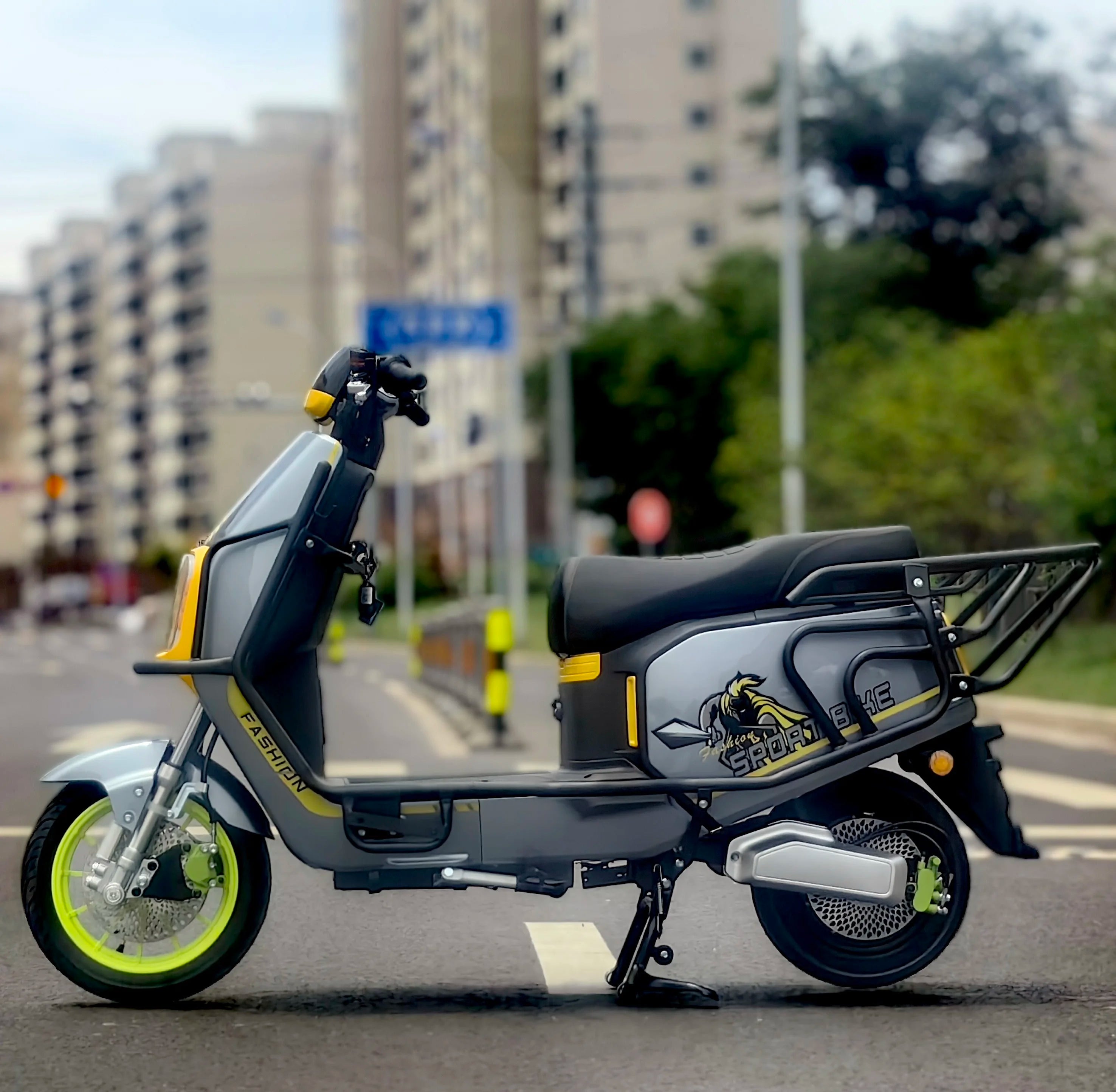 Wholesale Best Selling 1500W Sportbikes Custom 61-80km/h 72V Two-Wheeled Adult Electric Motorcycles Cheap Option