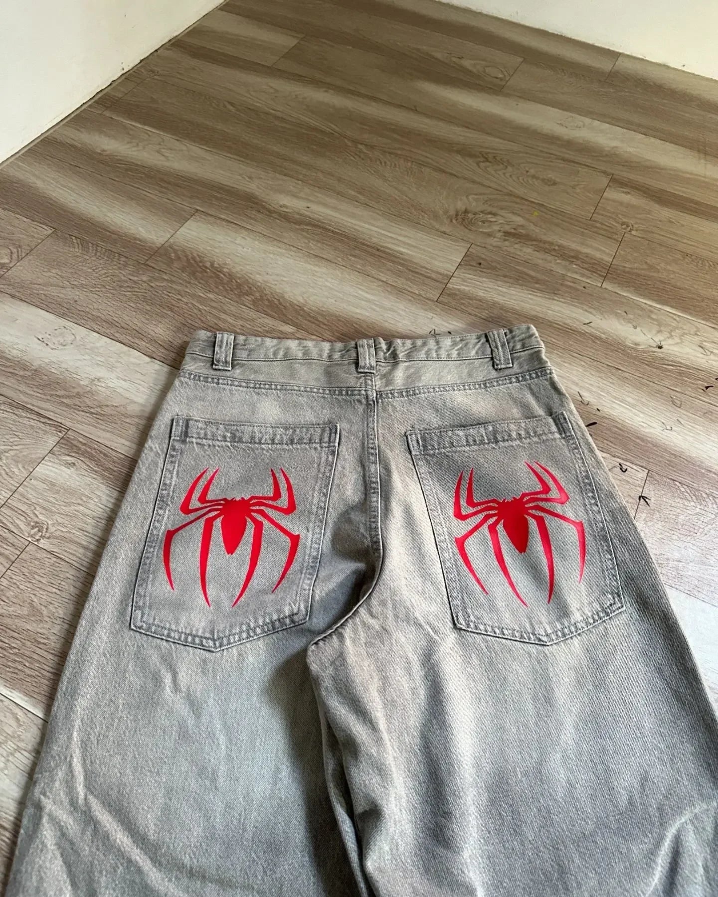 Harajuku Gothic Grey Girl Spider Print Baggy Jeans Jeans Vintage Streetwear Y2K Pants Mens High Waist Wide Leg Trousers
