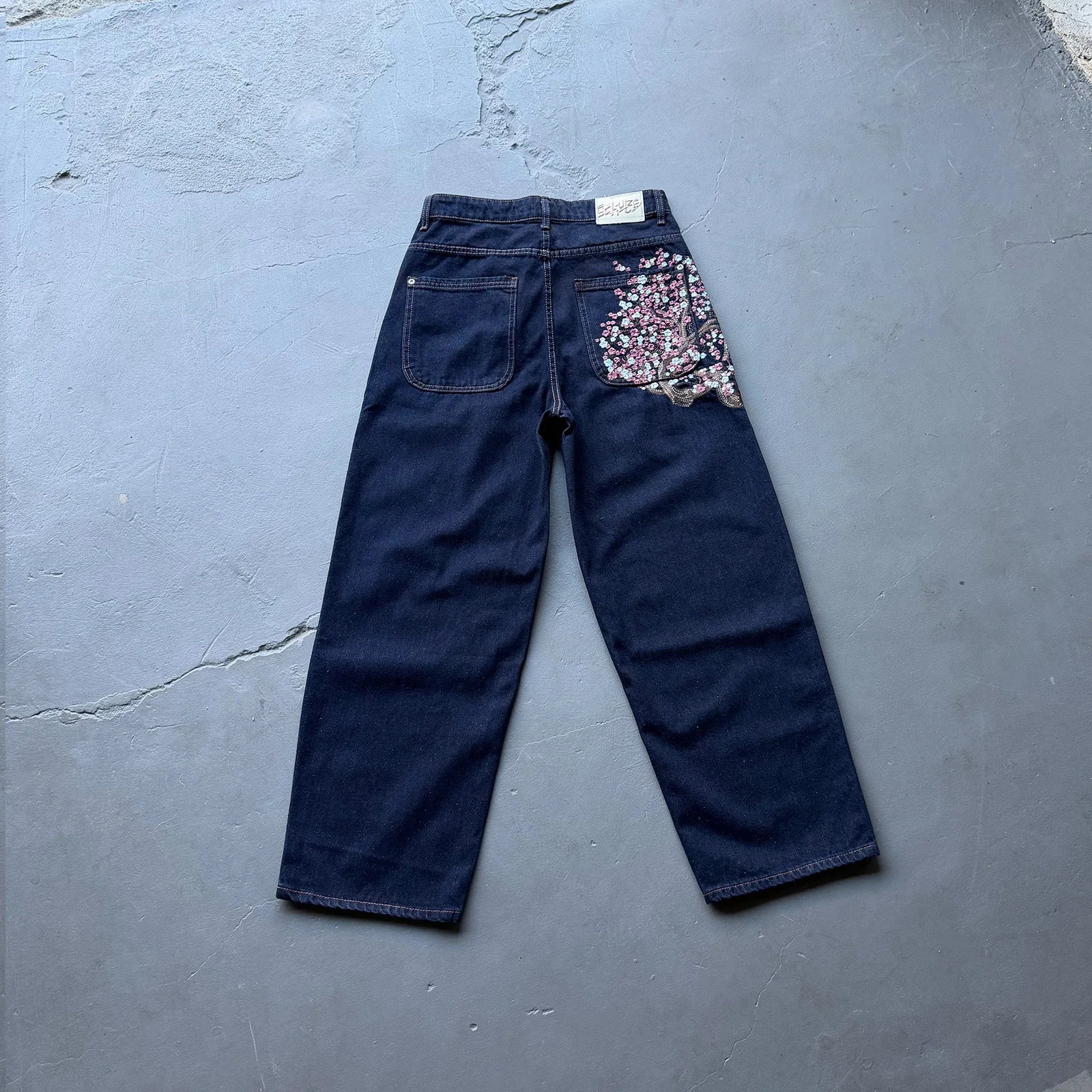 Derschutze 2026 New High-Quality Street Heavy-Duty Embroidered Sakura Raw Denim Straight-Leg Jeans Men's Streetwear Pants