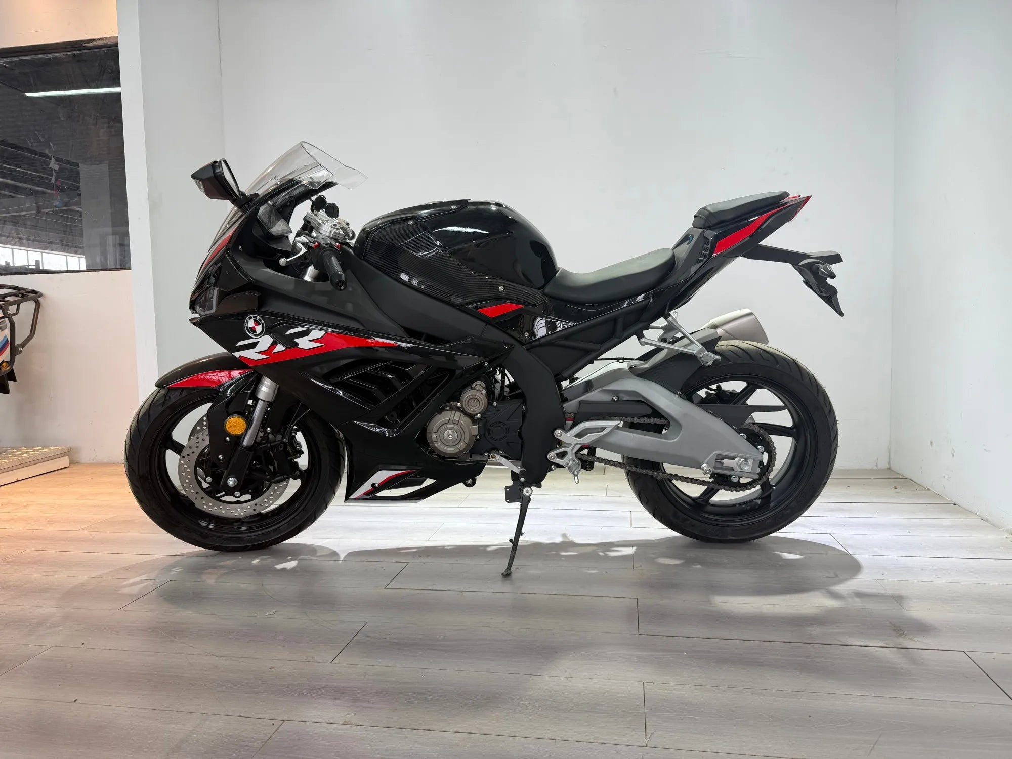 2025 High Quality Racing Electric Scooter 8000W Mid Drive 13ah Lithium 500w-8000w Fast Output Long Range EV Central 12000W Motor