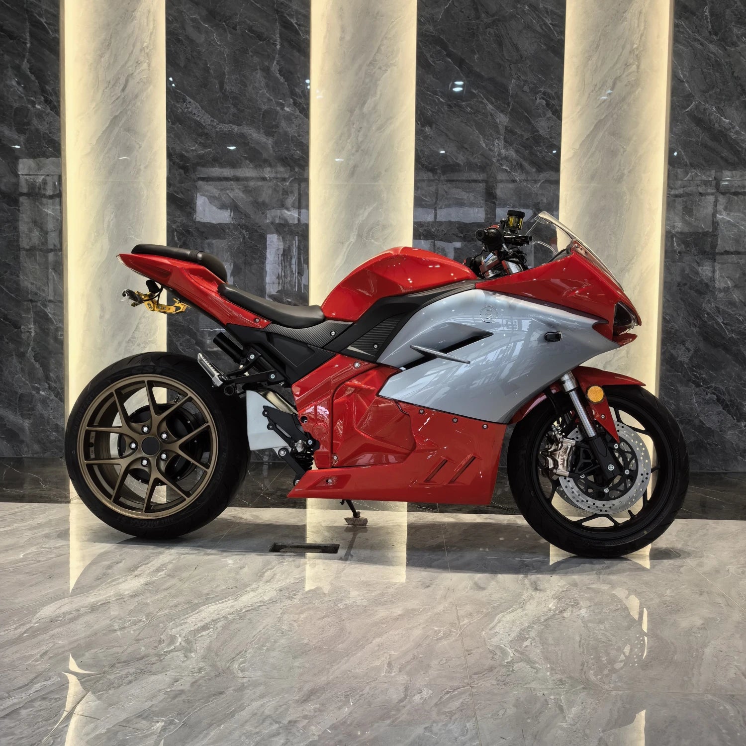Strovan Motorcycle WUXI Factory Direct Sell DK Fast Speed Electric Bike Range 240km Electric Motorcycle For Sale