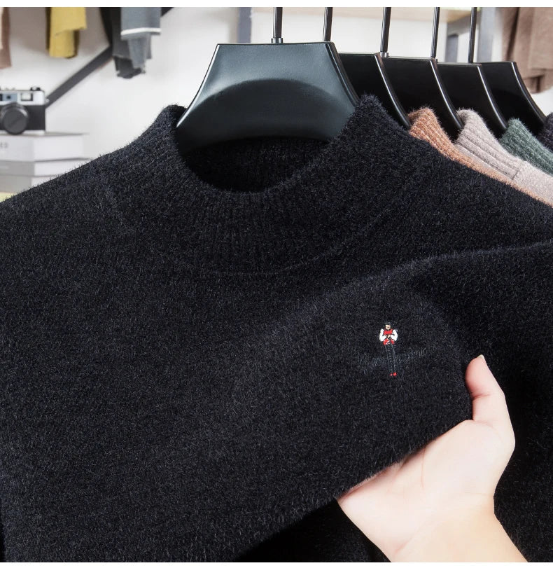 Light luxury brand round neck sweater knitted plush thicken warm pullover cartoon character embroidery fashion golf men's wear