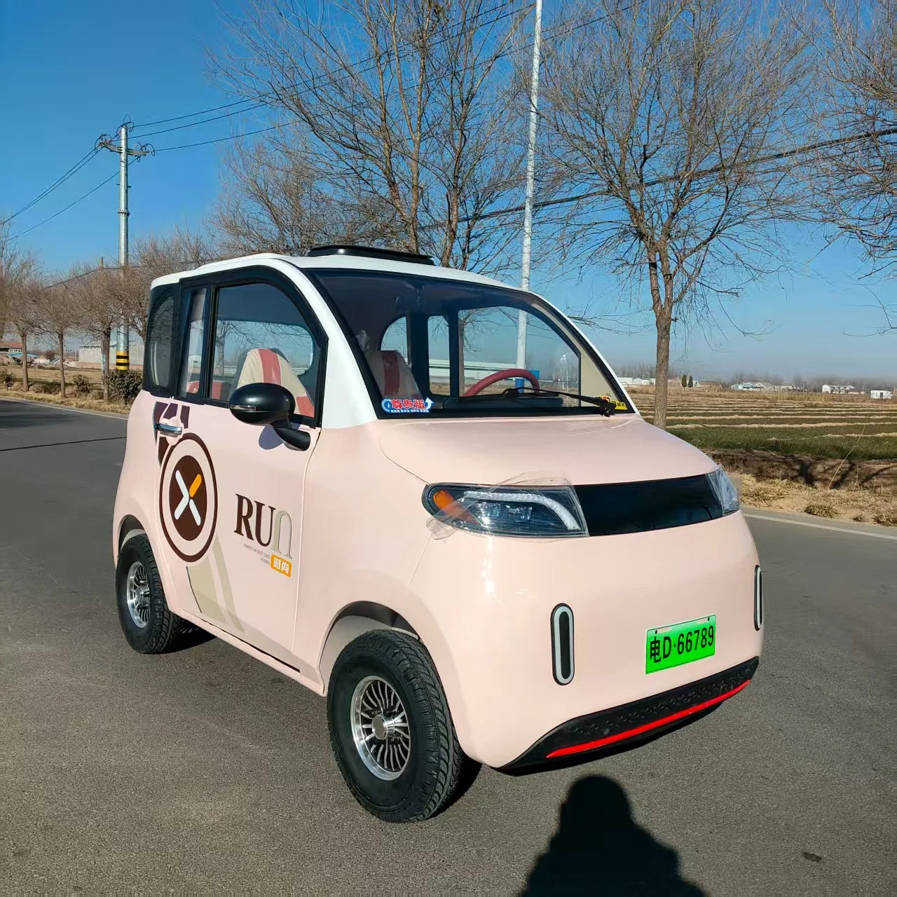 LUKY,,Cheap CE Quality 1000W Without Driving License Electric Small Car 72v Mini 4 Wheels Electric Vehicle Color Customized for