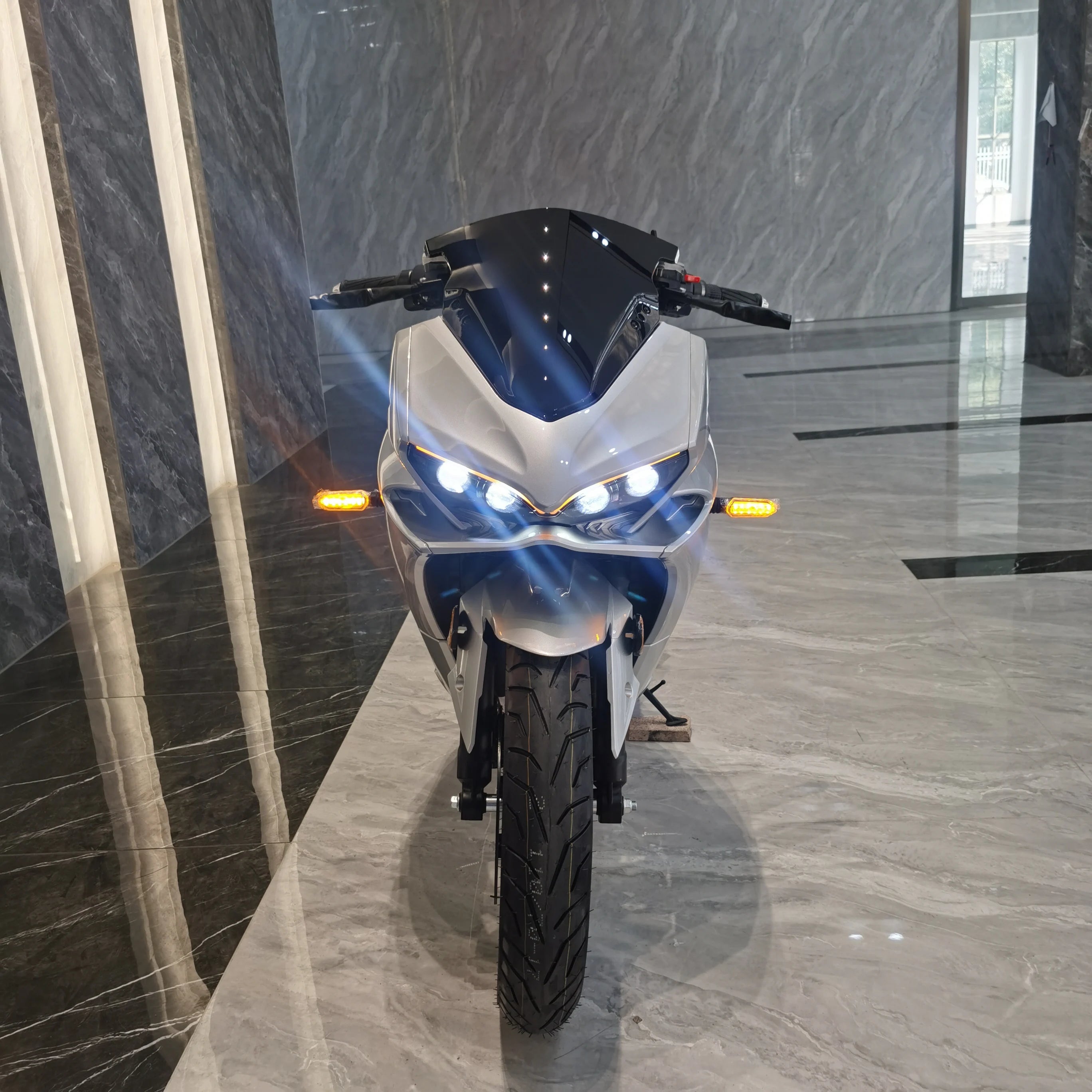 Strovan Motorcycle WUXI Factory Direct Sell DK Fast Speed Electric Bike Range 240km Electric Motorcycle For Sale