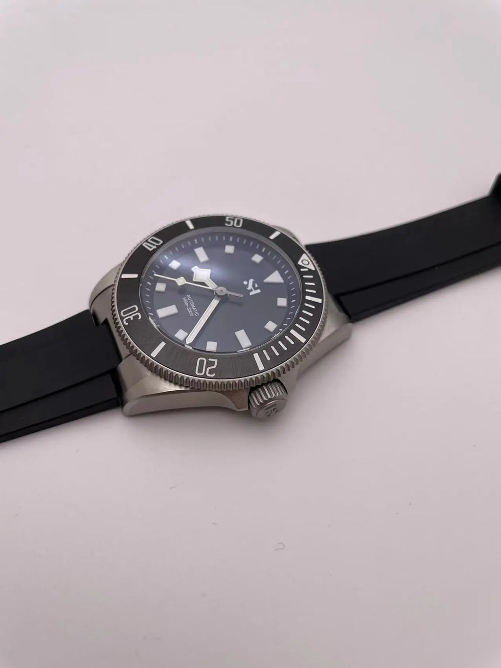 SH Luxury Men's Watches 39mm Automatic Mechanical Wristwatches Swiss BGW-9 luminous 10 Bar Waterproof Sapphire Watch Gift