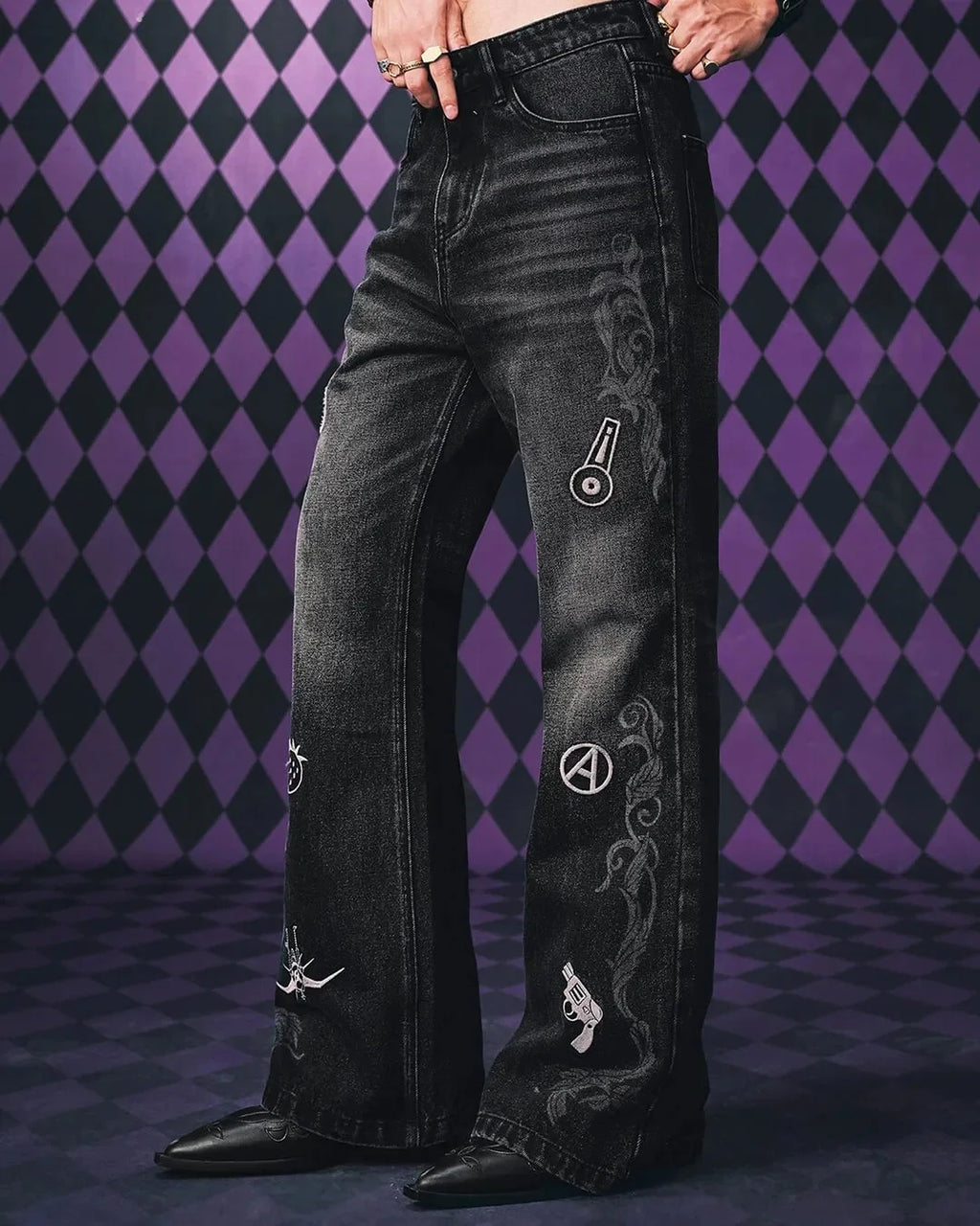 JoJo's Bizarre Adventure Black Flared Jeans Men Embroidery Streetwear Loose Casual Washed Denim Pants Anime Inspired Trousers