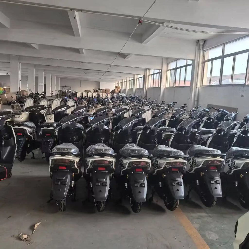New High Speed 72v Sports 3000W Motorcycle  High Speed 80km/h Off-Road  Max Load 200kg  Electric Motorcycle Scooter