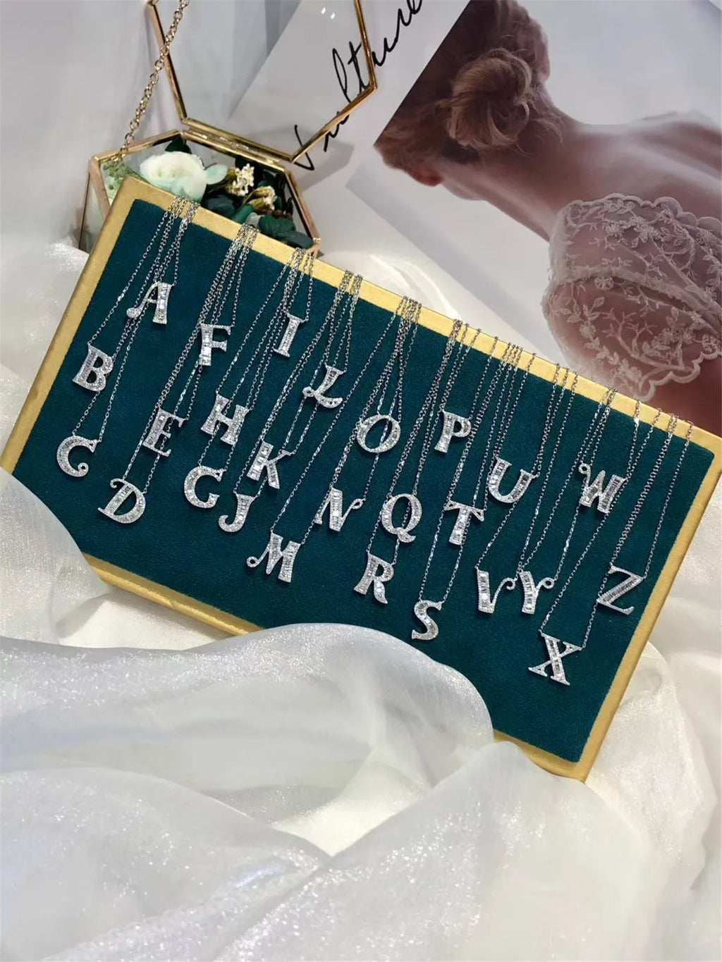18K gold solid genuine gold natural diamond letter diamond necklace - high-quality jewelry available in stock, for customization
