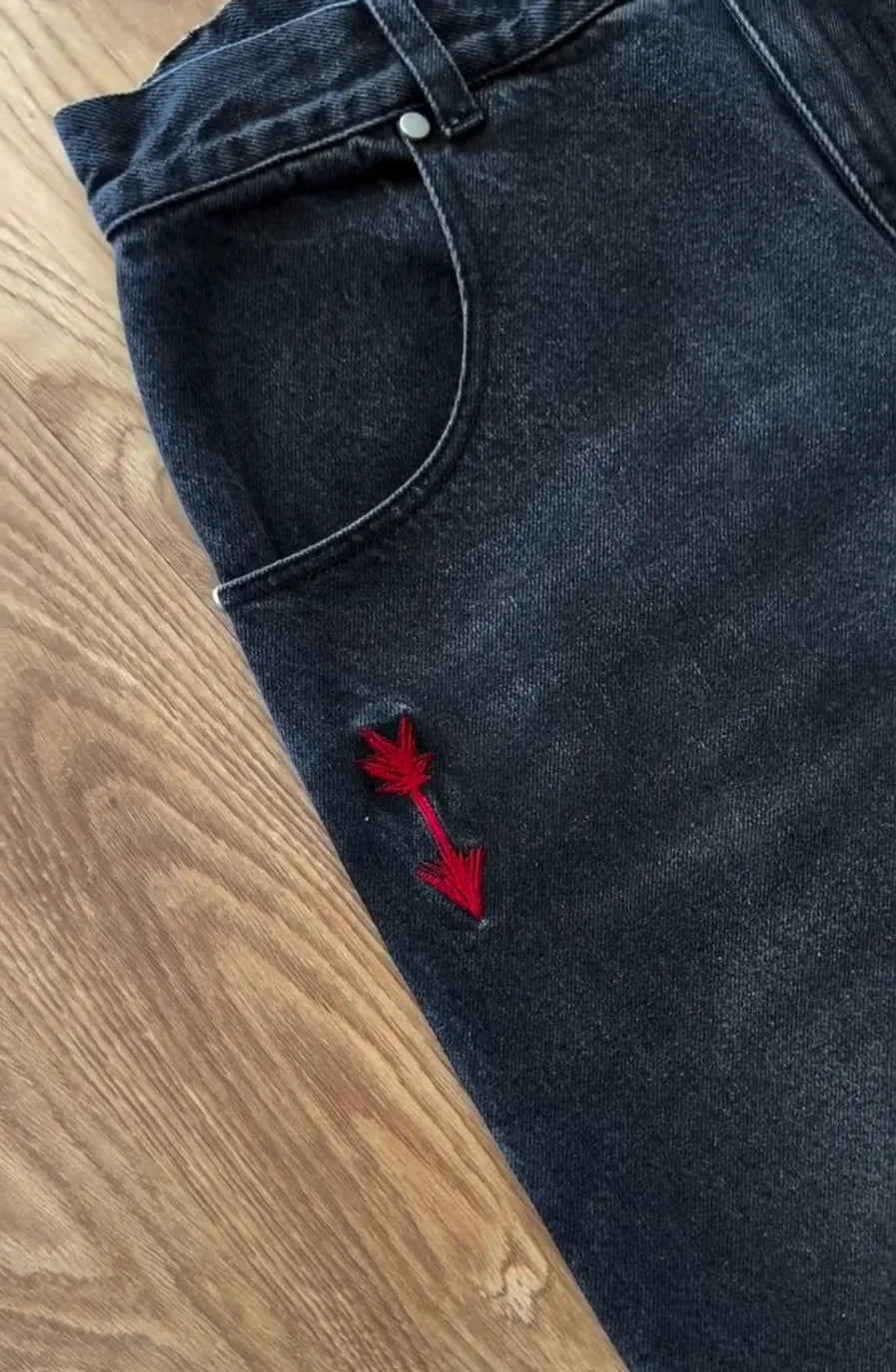 Y2K Vintage Loose Denim Pants Black Japan Cartoon Pattern Embroidered Jeans Women Wide Leg High Waist Streetwear Men Jeans