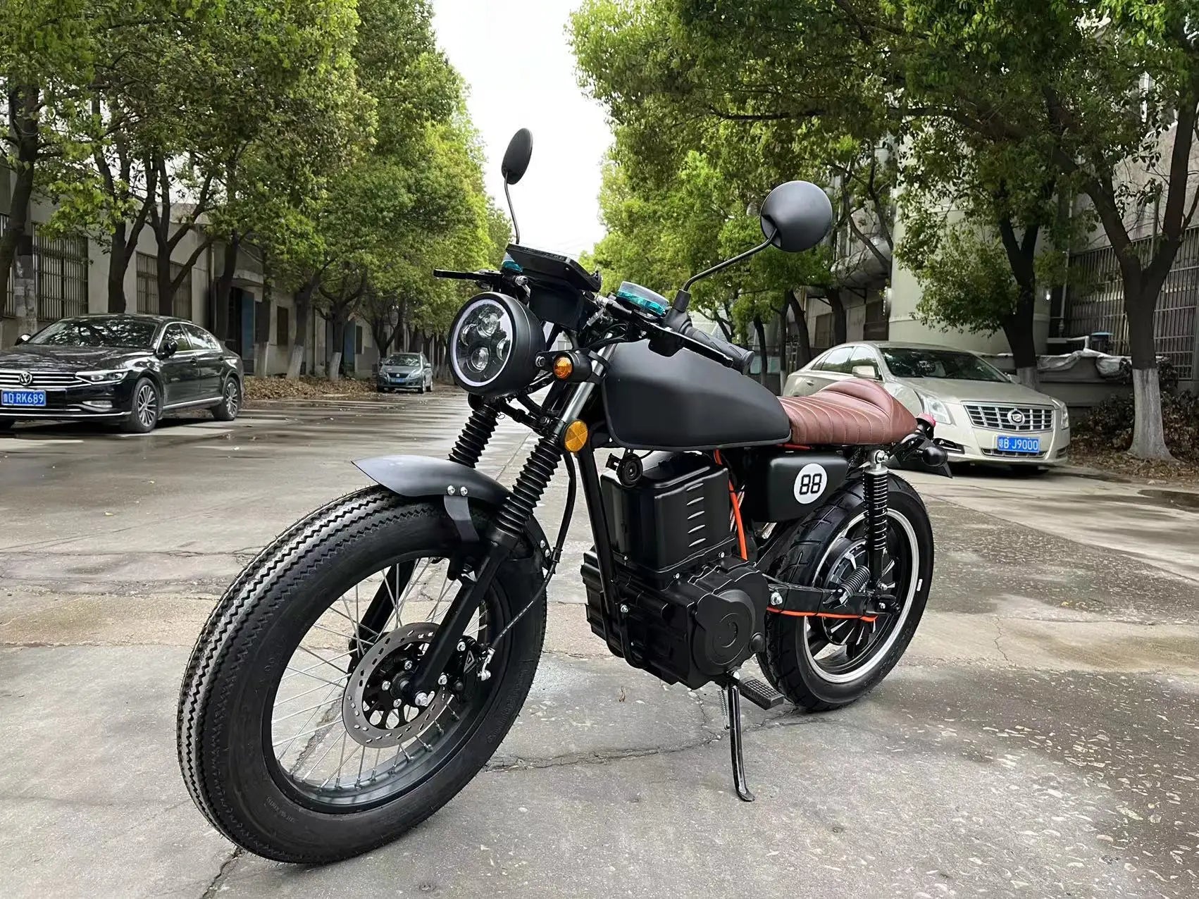 Luyuan The Latest New Energy Lithium Battery High Speed New Arrival Good Quality Fashion Model Retro Electric Motorcycle 2000W