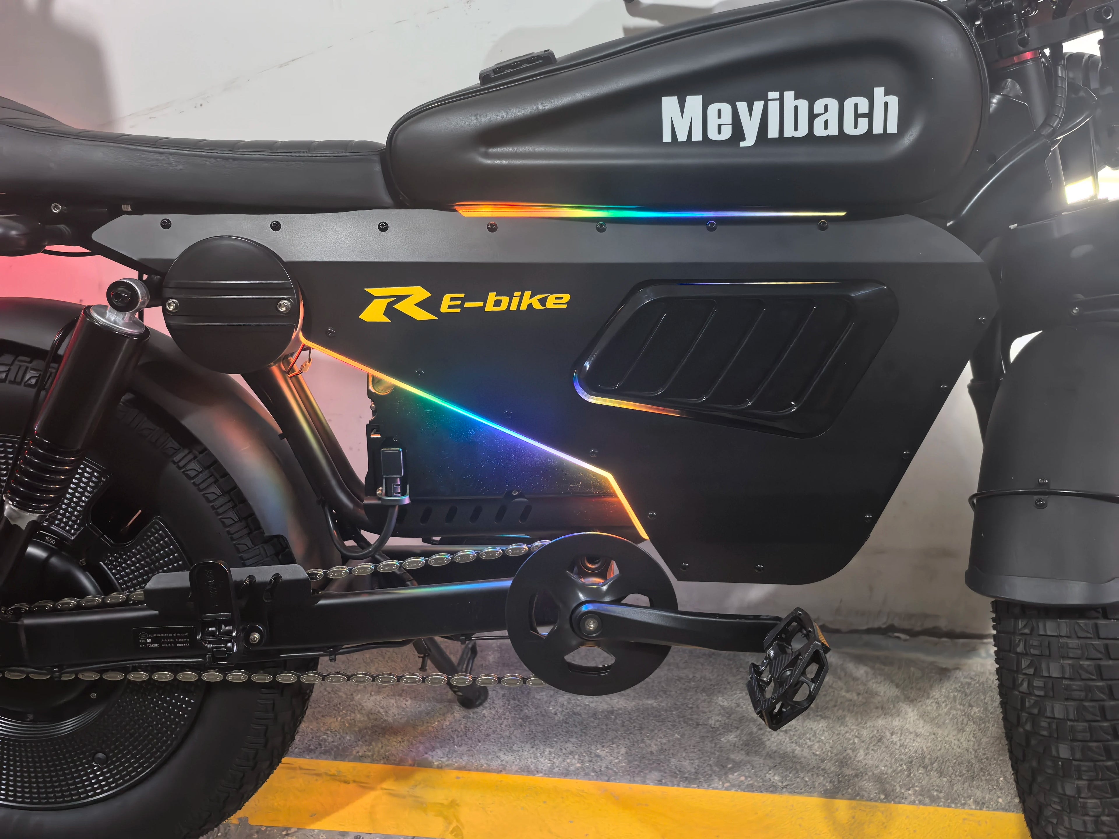 2026NEW adult e bike LED lights mountainous terrain electric bicycles and high-speed electric bicycles.