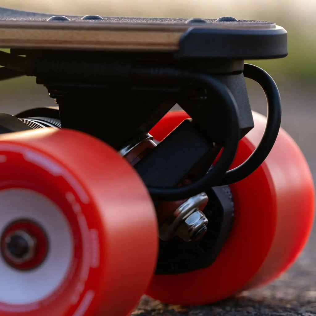 Meepo Go 4WD 3000W Electric Scooter, 45kph 32km Range, 30% Incline Flex Bamboo Deck IP54 Waterproof - Adults Electric skateboard