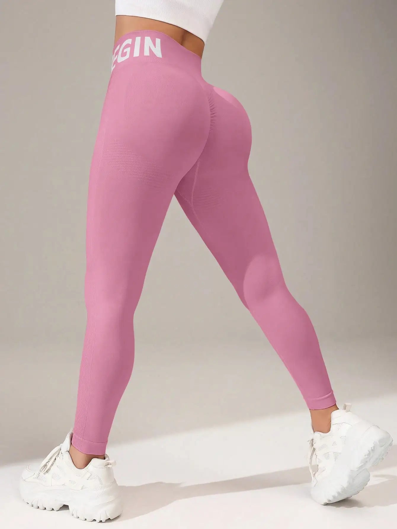 European and American Seamless Yoga Leggings with Waistband Lettering, Butt-Lifting, Quick-Dry Women's Breathable Tights for Pea