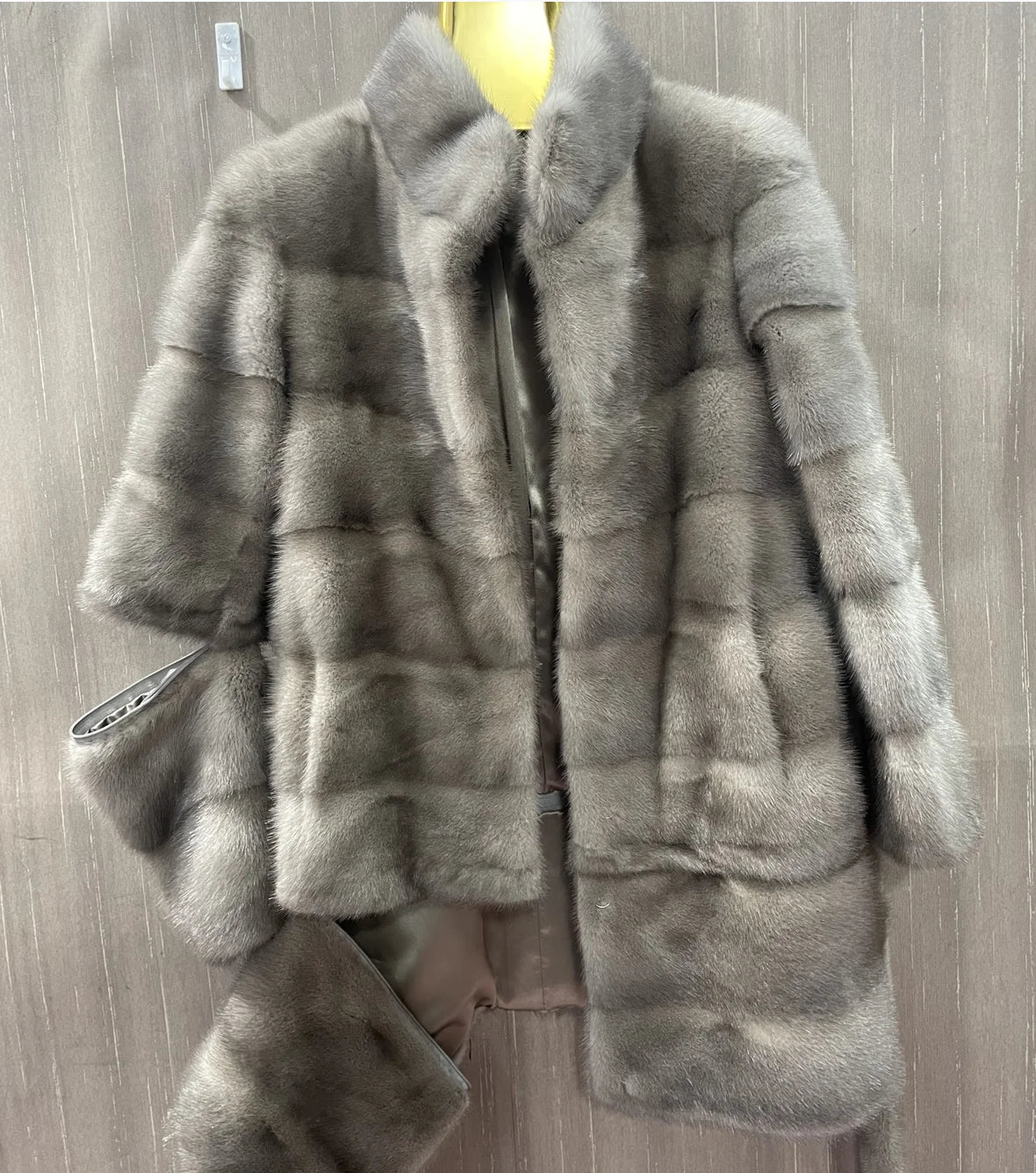 Women's natural mink fur jacket with detachable bottom sleeves, three in one long luxury jacket