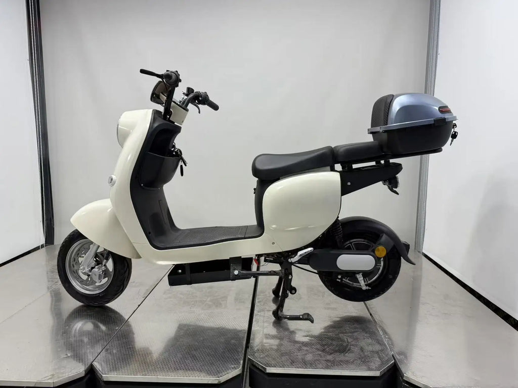 Urban Adult 60V-70V Mid Drive Motorcycle 60km/h Max Speed 500W-1500W Range Two-Wheeled Scooter/Ebike City Bike 1000W-5000W