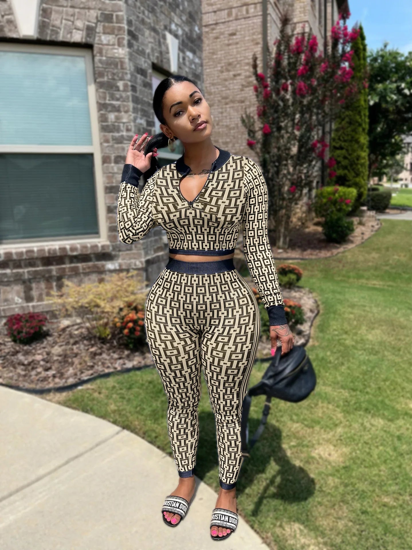 Autumn And Winter Women's Stretch Knitted Printed Women's Suit Long-sleeved Tight Sports Yoga Two-piece Set For Women