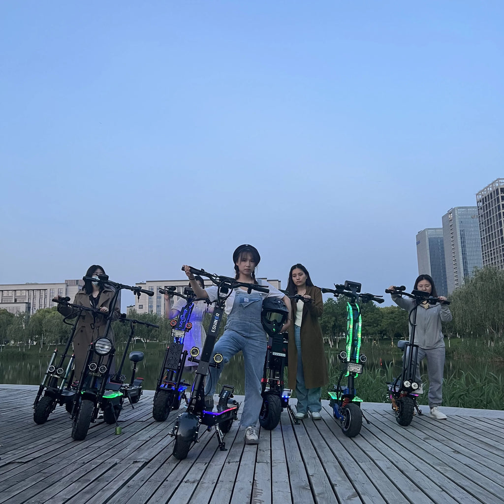72V 60-300KM Long Range Electric Scooter Adults 12000W 15000W 10000W 8000W E Scooter Dual Motor 13/14 Inch Street Off Road Tire
