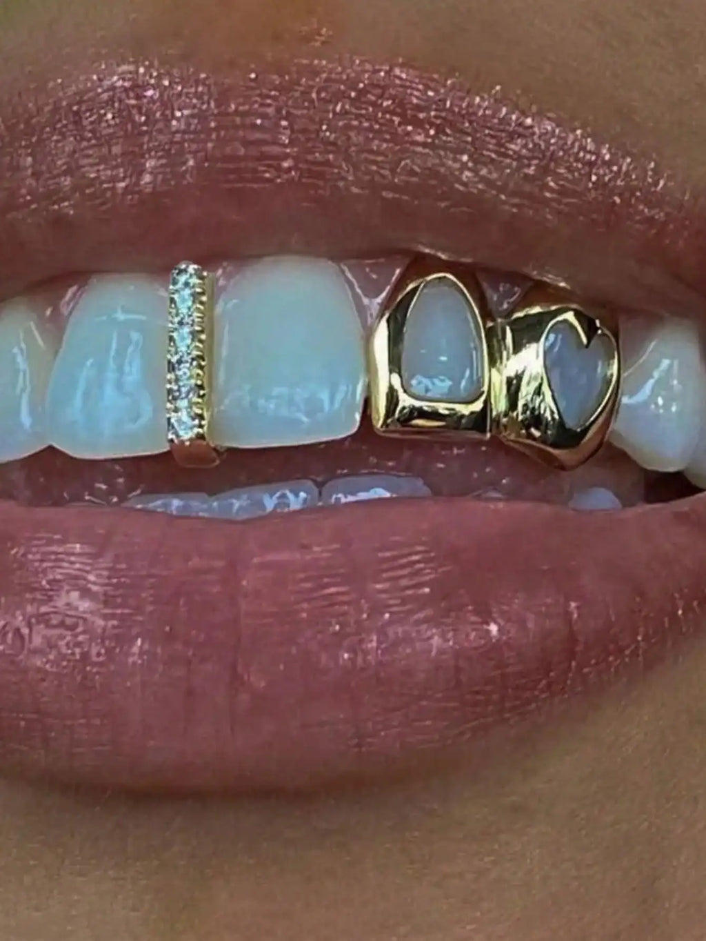 2pcs/Set Hip-Hop Hollow Out Heart Stick Diamond Double Tooth Set, Daily Street Fashion Cool Smooth Gold Teeth