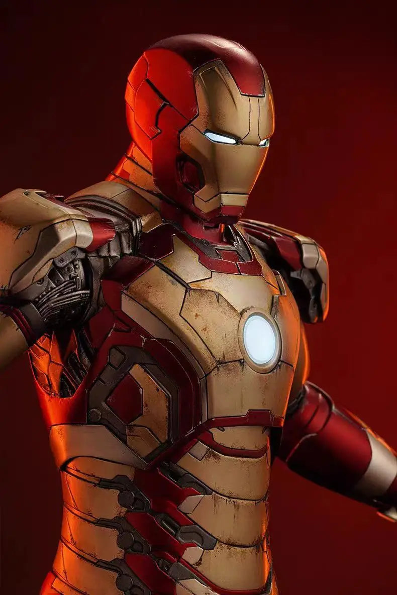 New Product In Stock 1/4 Brand New  Iron Man Mk42 Statue In Red And Gold Color Scheme Super Cool With Luminous Effect
