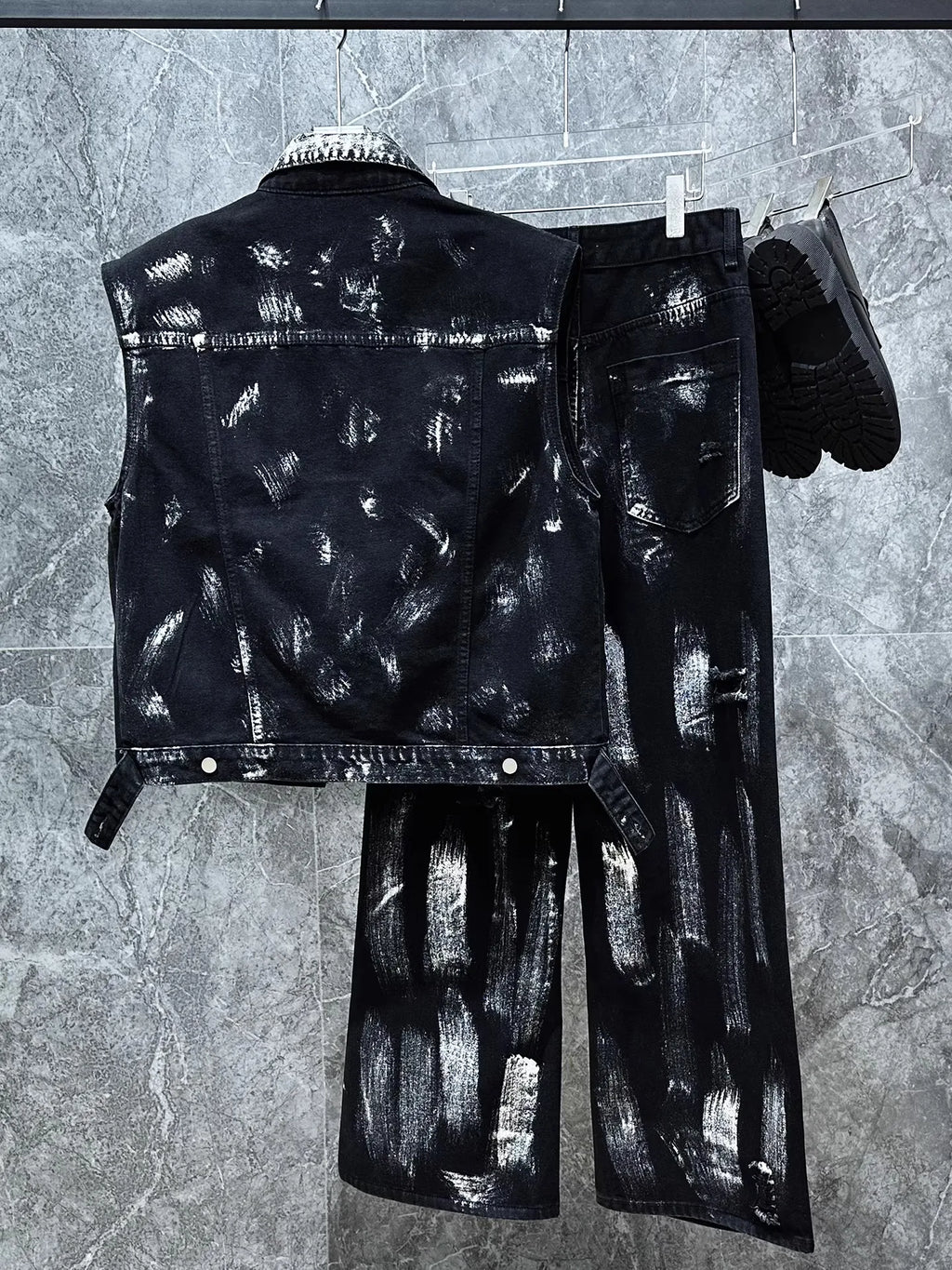 Men's Ripped Jeans Two-piece Set Splashed Ink Vest Jacket Straight Leg Pants American Fashion Autumn High Street Male Denim Sets