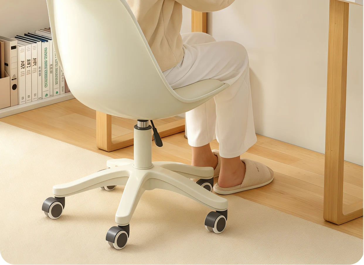 Kawaii Nordic Office Chair Makeup Rolling Desk Salon Mobile Scorpion Gaming Office Chair Bar Tourist Mobilya Home Furniture