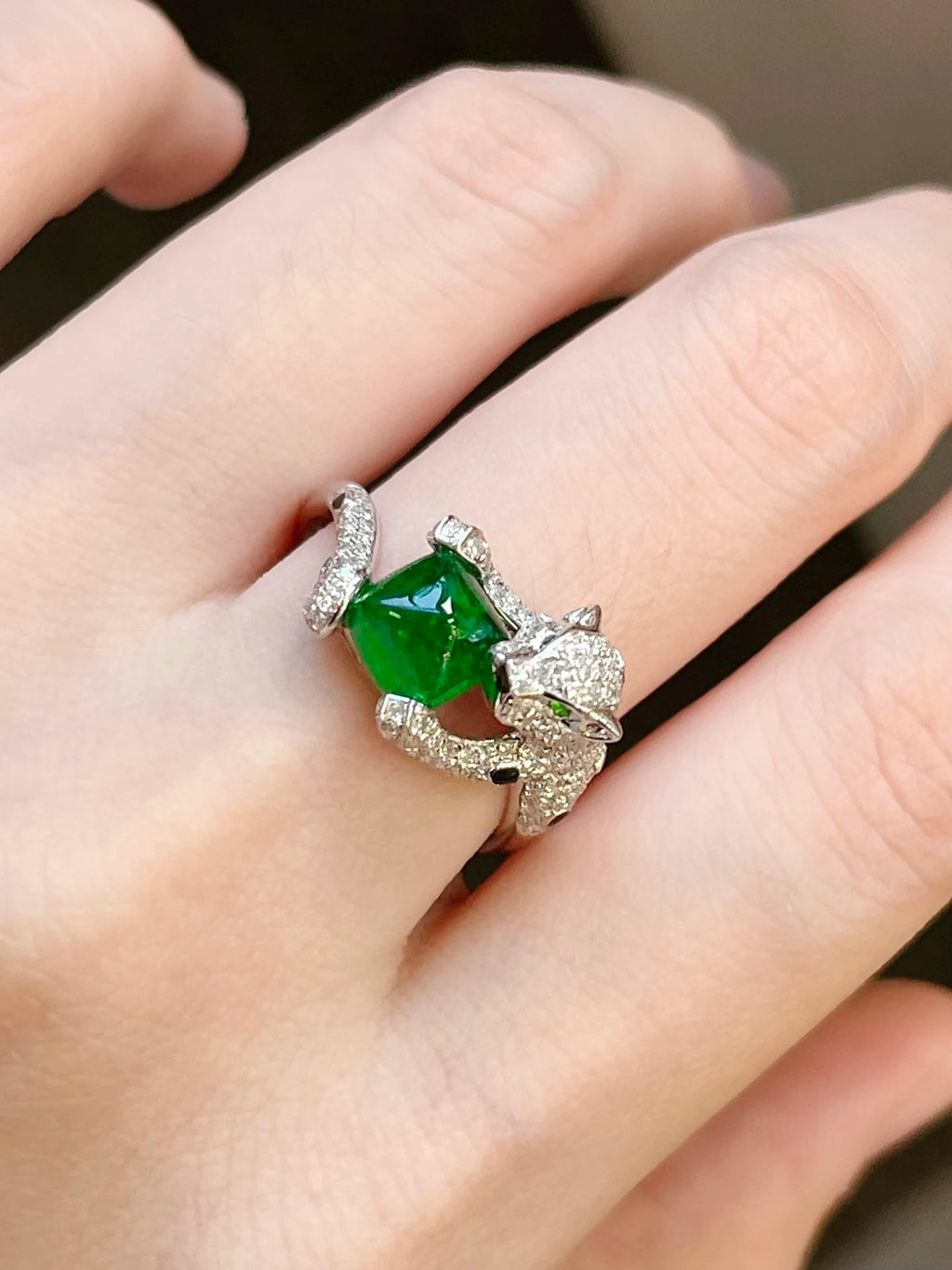 2026 G18K White Gold 1.88ct Natural Green Emerald Ring for Men