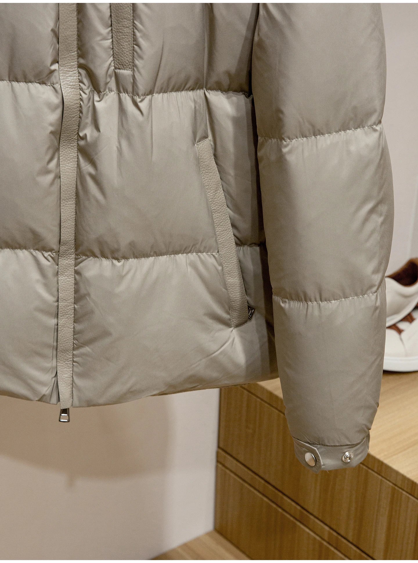 Men's High-Fluffy White Goose down Jacket Urban Outdoor Casual Hooded Stand-Up Collar Warm Filled Coat