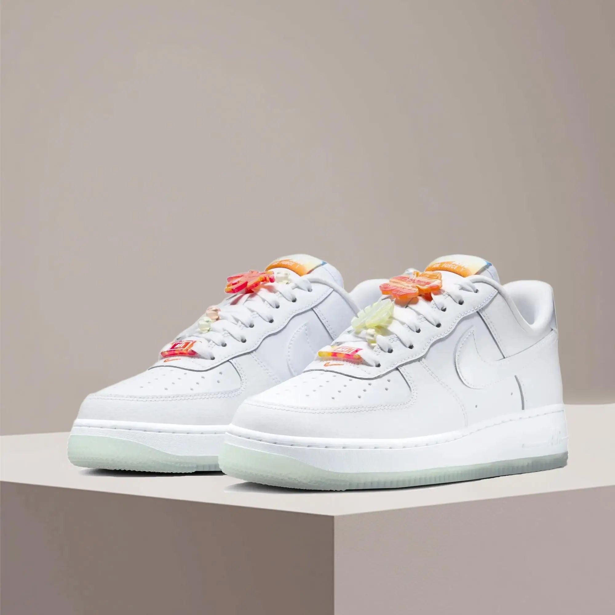 Nike Air Force 1 Women's Skateboarding Sneakers with Slip-Resistant, Durable, and Cushioned Soles IB8875-111