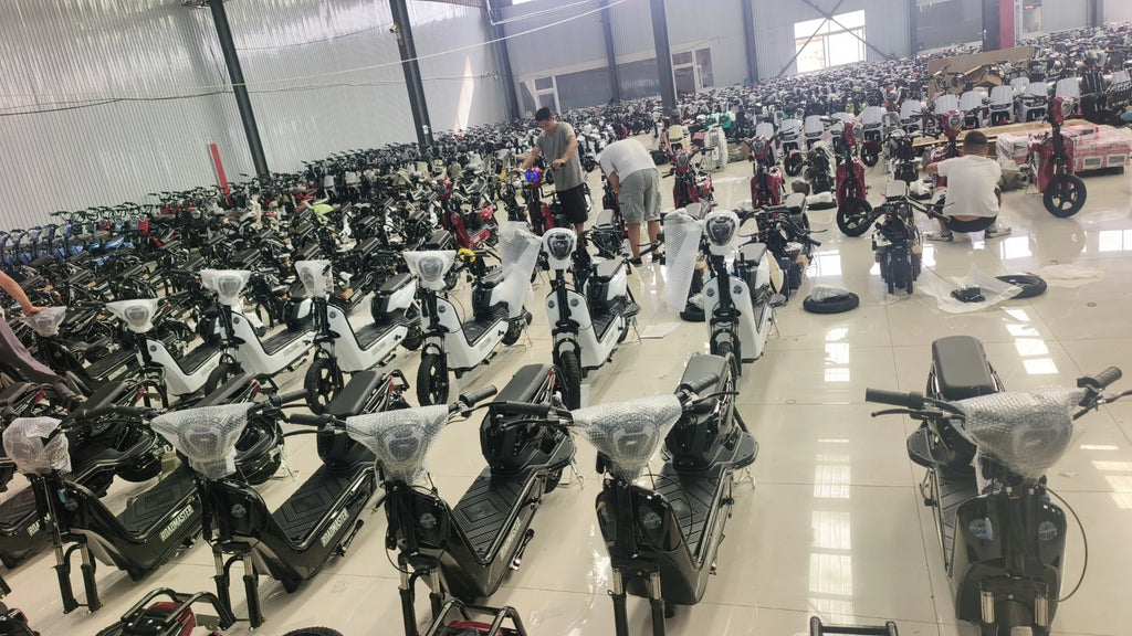 New High Speed 72v Sports 3000W Motorcycle  High Speed 80km/h Off-Road  Max Load 200kg  Electric Motorcycle Scooter