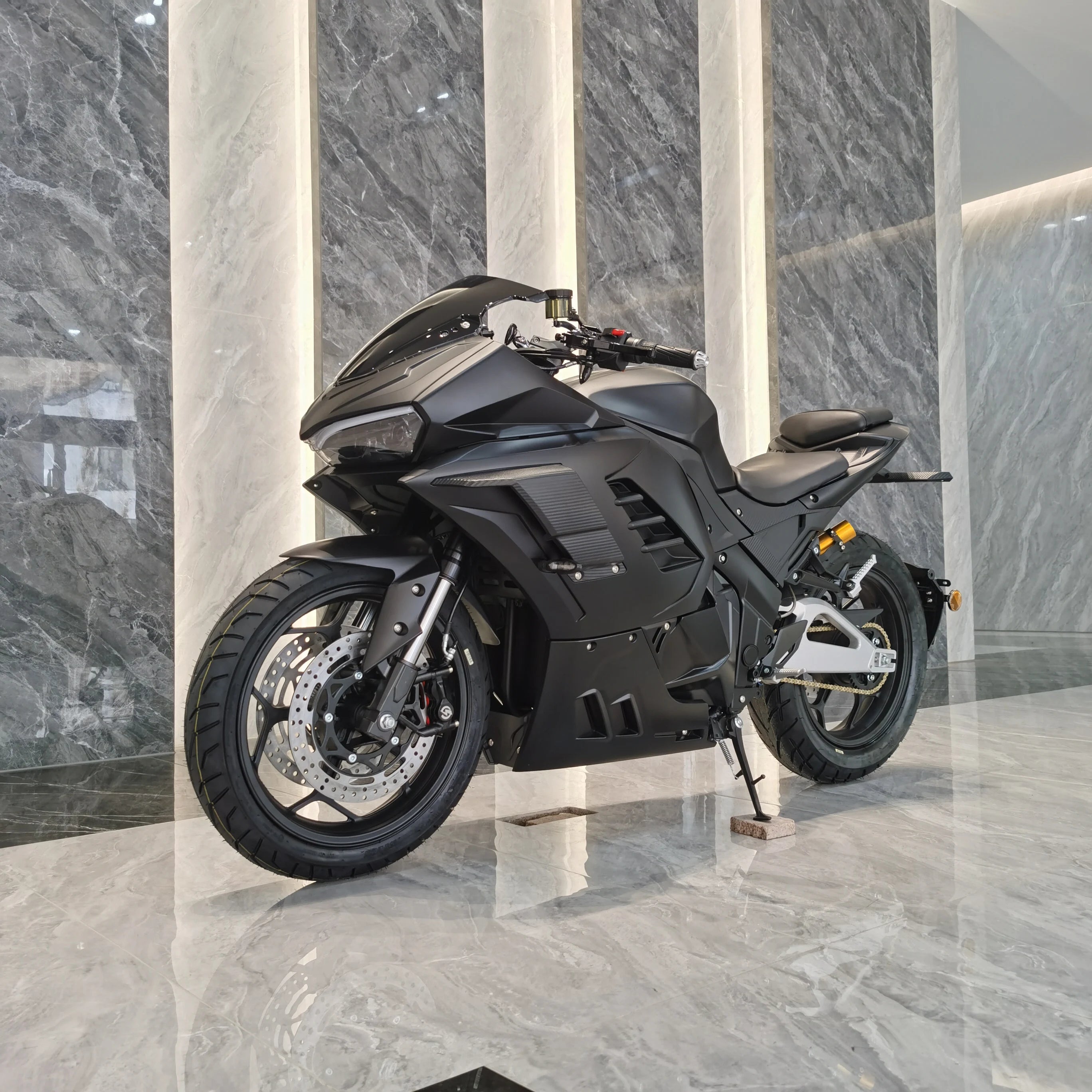 Strovan Motorcycle Unique Design Aluminum Flat Fork Top Speed 140km/h Hot Sell Electric Motorcycle Scooter Bike