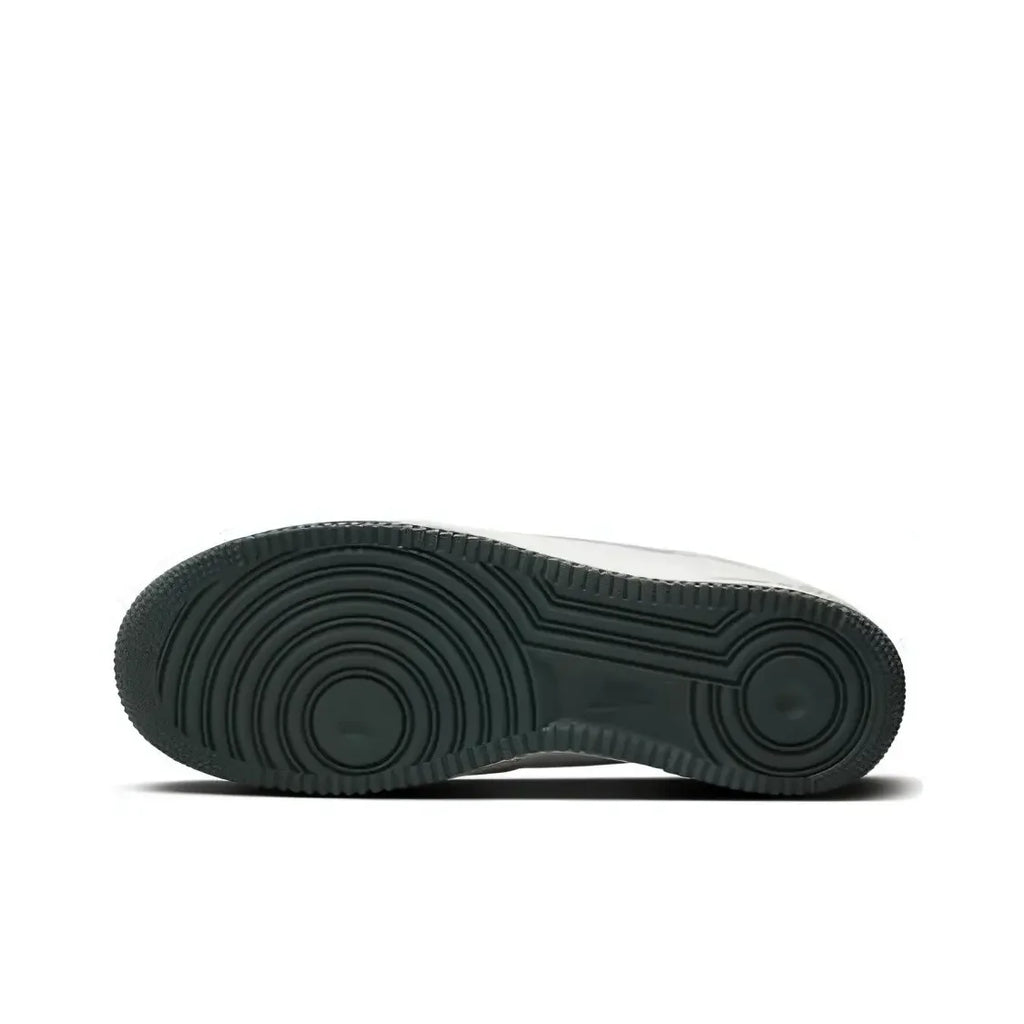 Nike Air Force 1 Fashionable and Versatile Casual Shoes Non-Slip and Wear-Resistant Unisex Low-Top Skate Shoes FJ4146-114