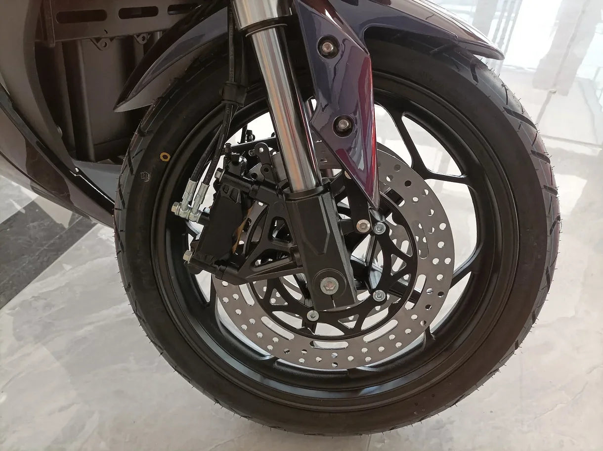 Luyuan MotorcycleTwo-wheeled electric motorcycle high-speed adult electric bicycle 5000W/8000W/10000W long-distance electric mot