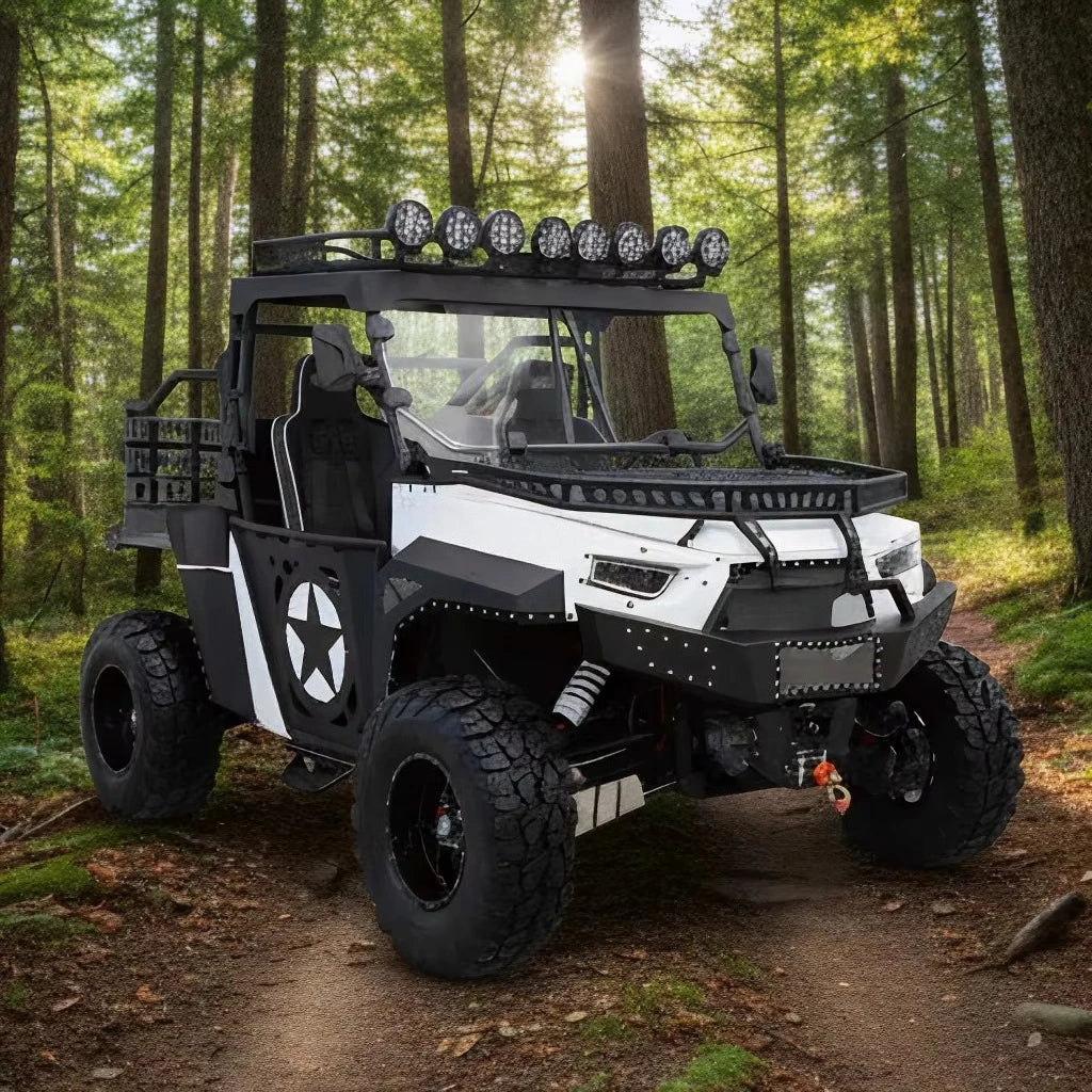 SXLL  Powerful four-wheel drive utility vehicle: axle-drive four-stroke engine with all-terrain suspension