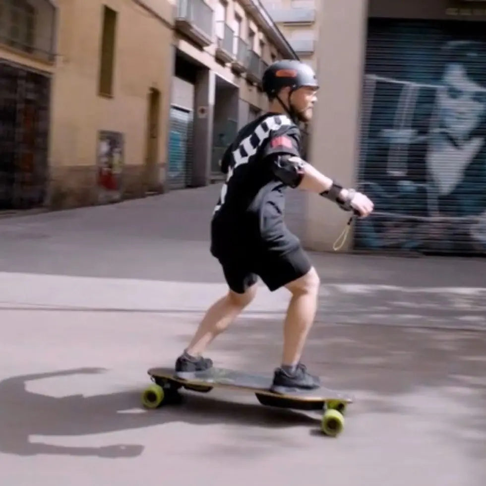 Meepo Envy NLS3 Pro 4WD Scooter, 52kph 38km Range, Dual 2500W Motors, Bamboo Deck, Fast 2h Charge, Electric skateboard