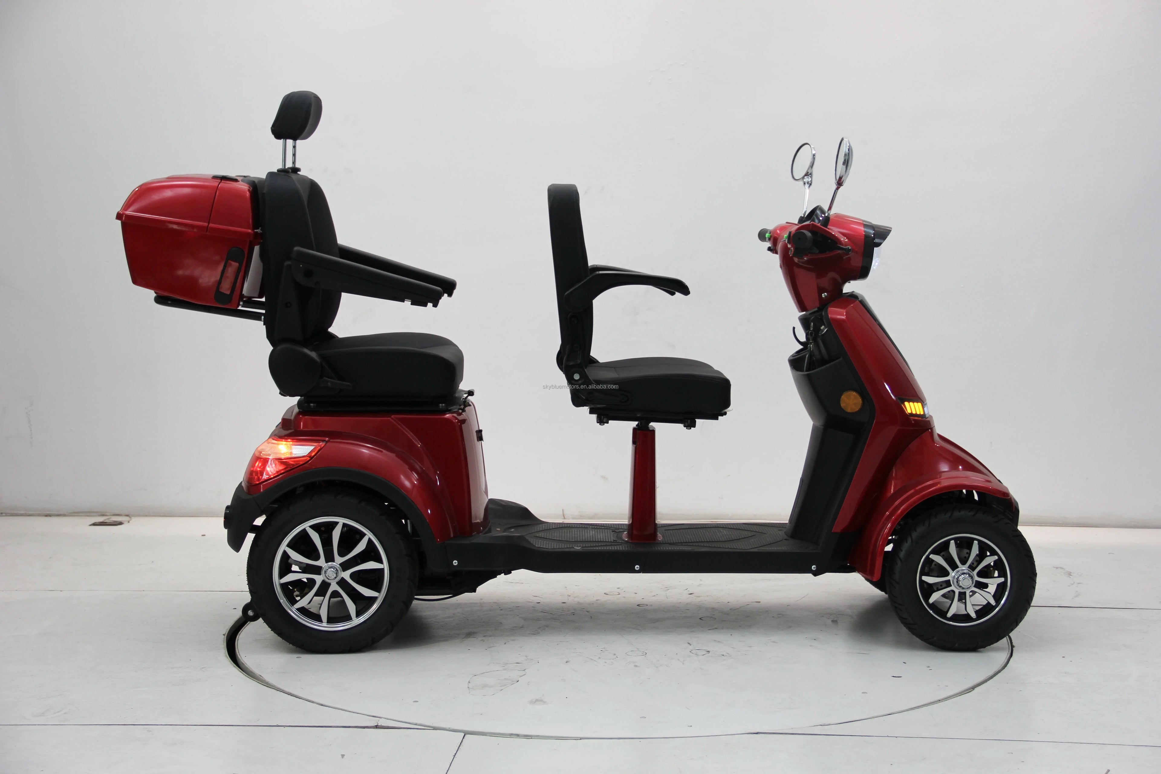 Factory Hot Selling New Design Two Seat Four-Wheeled Electric Mobility Scooter Travel Together with 60V20AH Lithium Battery for