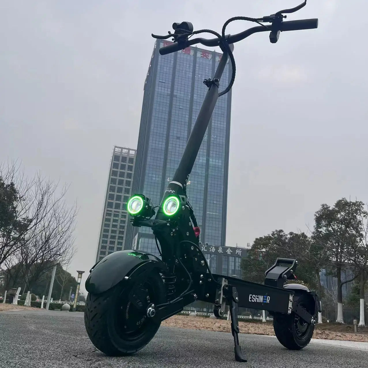 NFC Start 72V 15000W 150A 180A Fast Speed 110-140KM 70-90Mile Electric Scooter 16 Inch Fat Tire E Scooters with Steering Damper