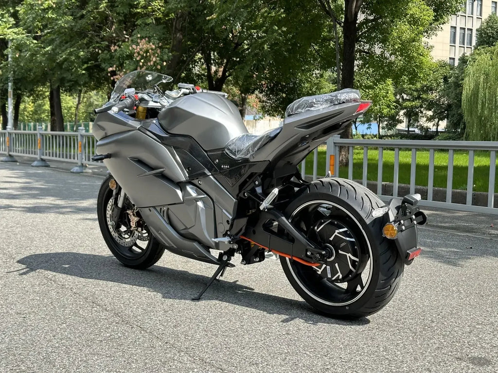 Luyuan MotorcycleThe latest newenergy lithium batteryhighspeed DUCATI Full Size Sport Powerful 5000W Customized Cool Electric Sc