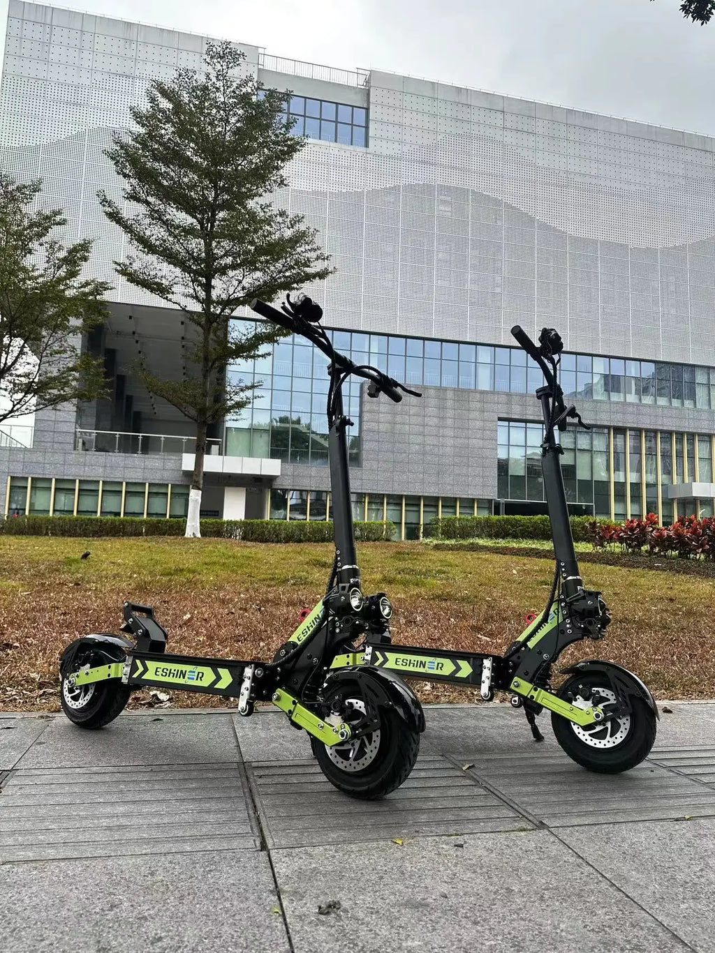 72V 60-300KM Long Range Electric Scooter Adults 12000W 15000W 10000W 8000W E Scooter Dual Motor 13/14 Inch Street Off Road Tire