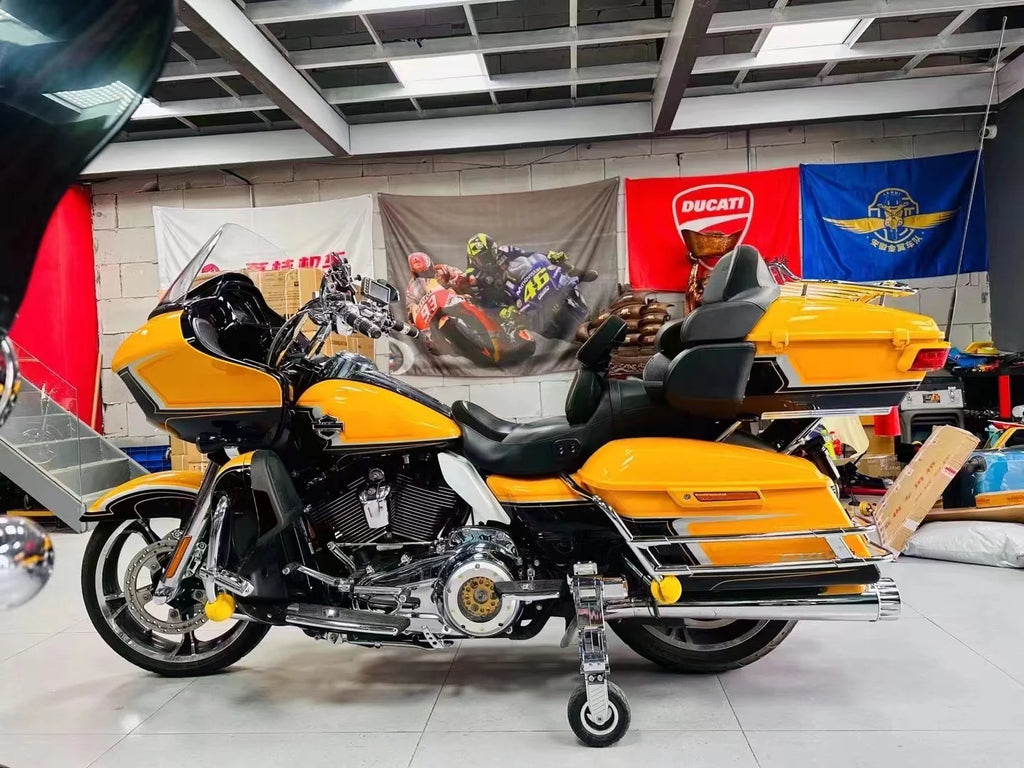 STLFTouring Flh Road Street Glide Training Wheels Powerful for HD Indian K1600 GTL Condition New Air Shipping