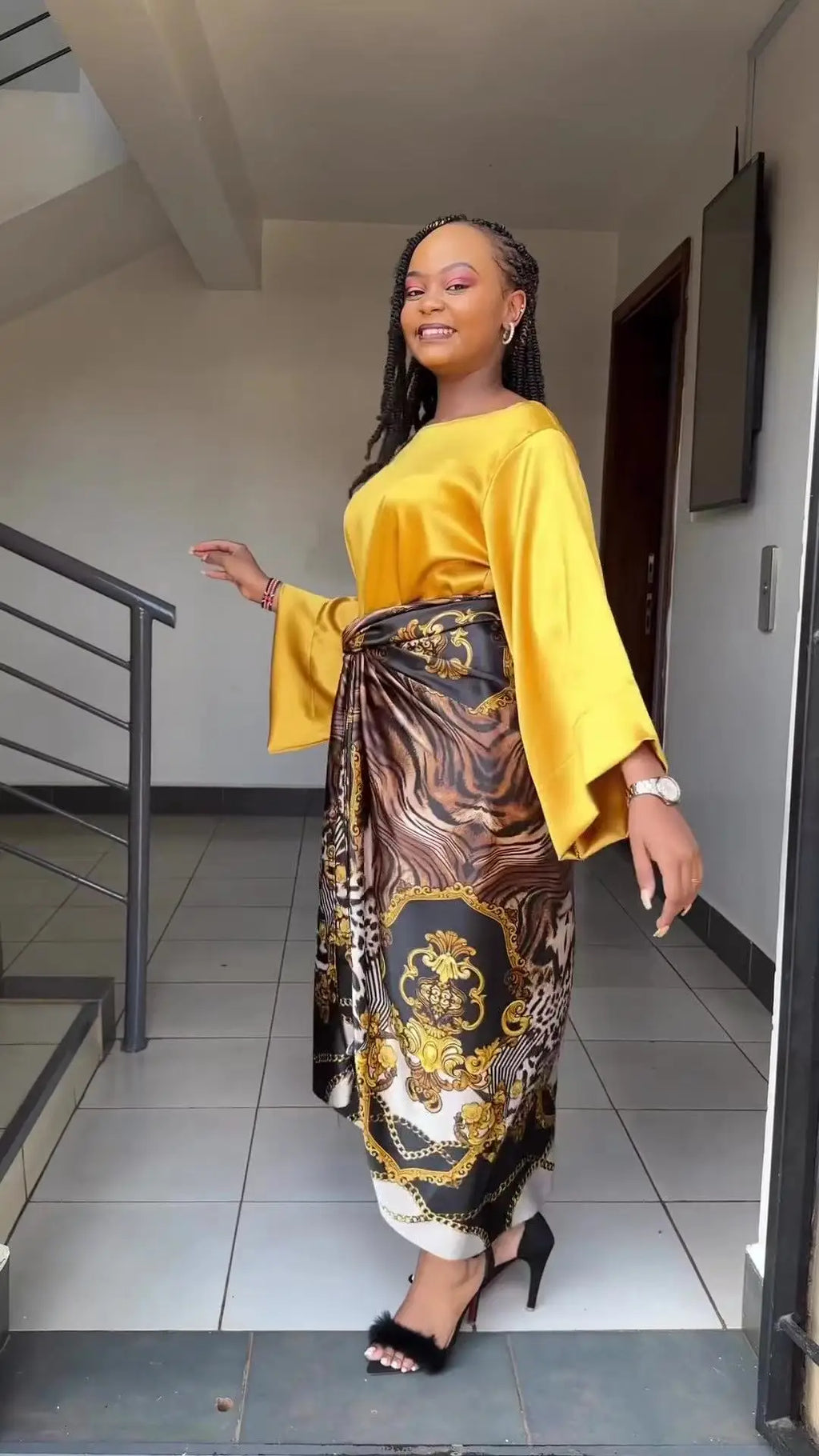 African Printed Two Piece Sets Skirt Womens O-neck Loose Flare Sleeve  Lace-up Skirt 2 Piece Suit Womens