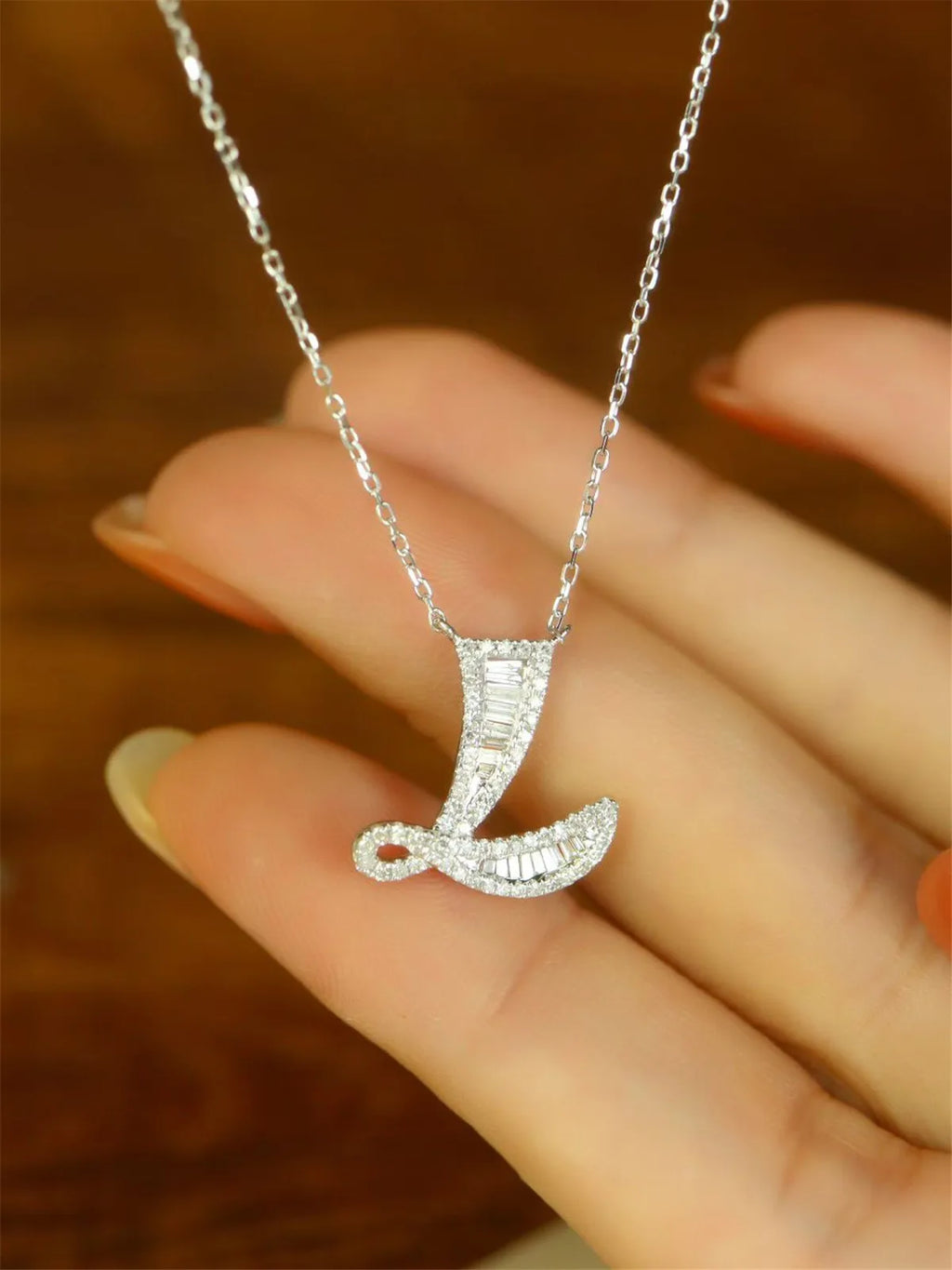18K gold solid genuine gold natural diamond letter diamond necklace - high-quality jewelry available in stock, for customization