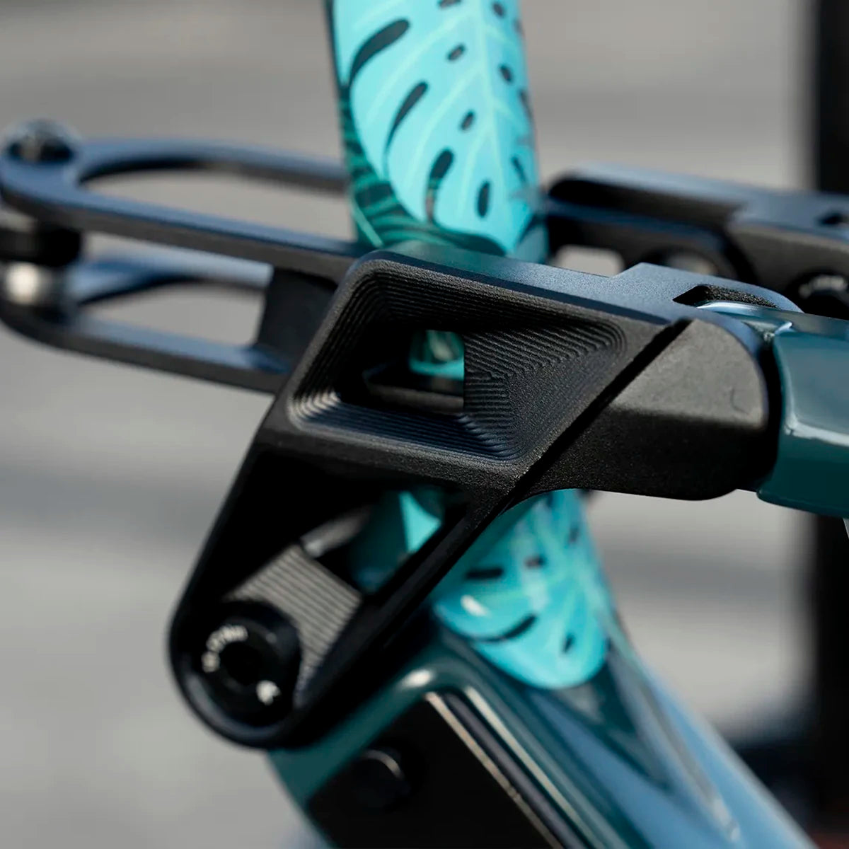 29’ High-end Carbon Fibre Frame Endurance Cyclocross E-Bike Bafang Electro-assisted Lindo 48v Li-Ion Battery EMTB