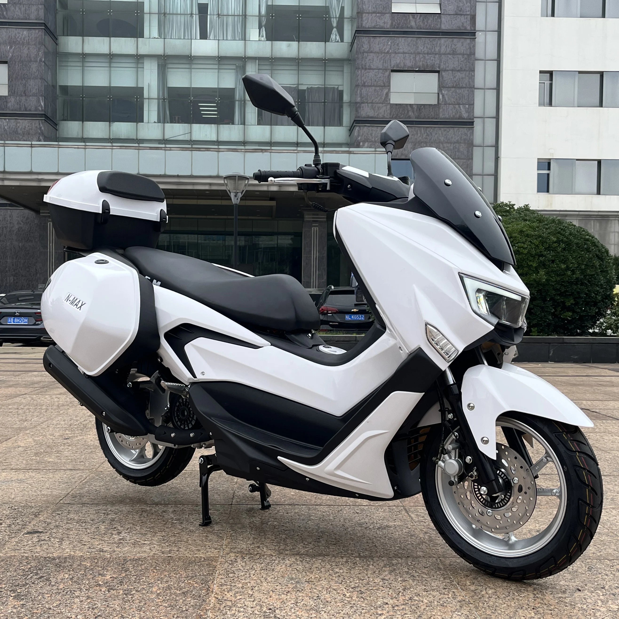 150CC EFI Air Cooled Gas Gasoline Scooters Racing Electric Motorcycle With MP3