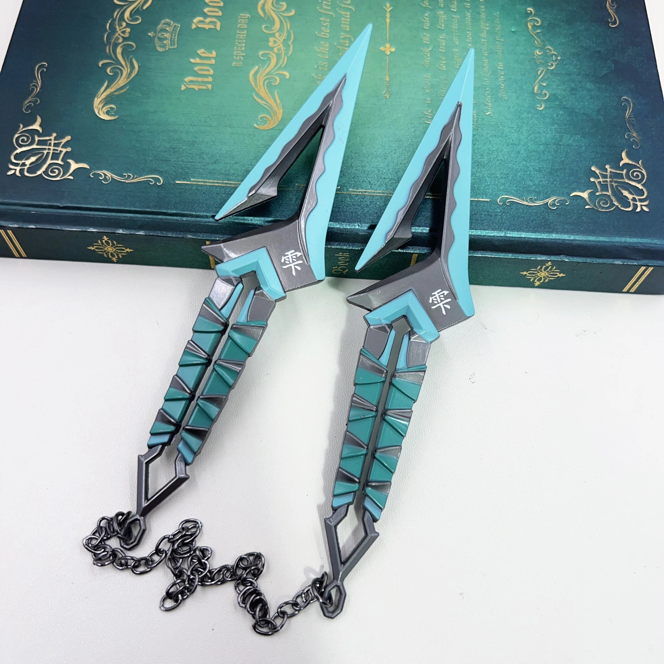16cm Kuronami no Yaiba Gold Purple Red Double Kunai Keychain VALORANT Game Peripheral All Metal Ninja Kunai Model Ornament Craft