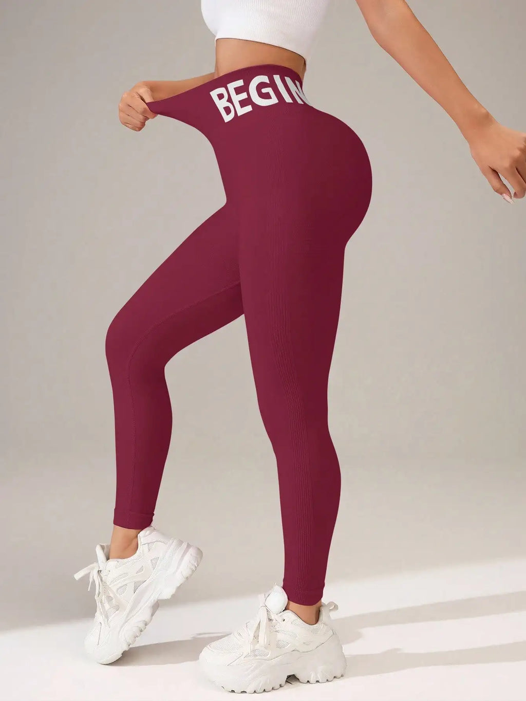 European and American Seamless Yoga Leggings with Waistband Lettering, Butt-Lifting, Quick-Dry Women's Breathable Tights for Pea