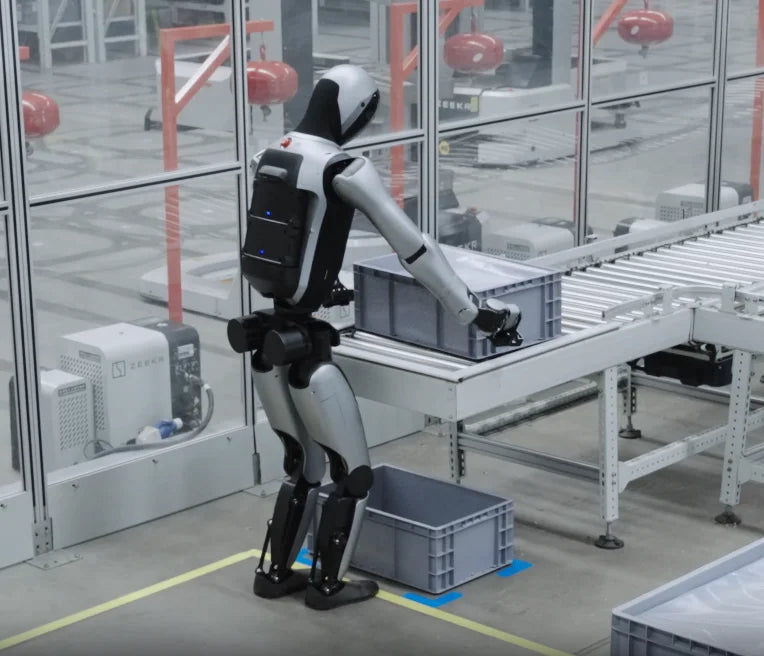 UBTECH Walker S2 Humanoid Robot | Next-Gen Industrial Robot with Auto Battery Swap